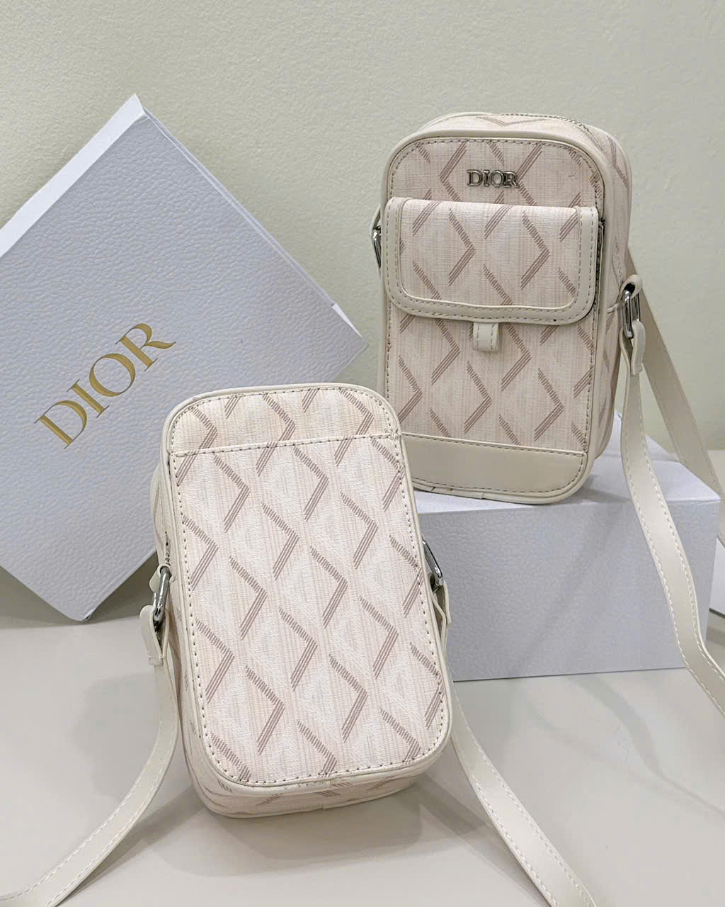 Túi mini đeo chéo Dior CD Be họa tiết hình thoi kim cương Like Auth on web fullbox bill thẻ MVT