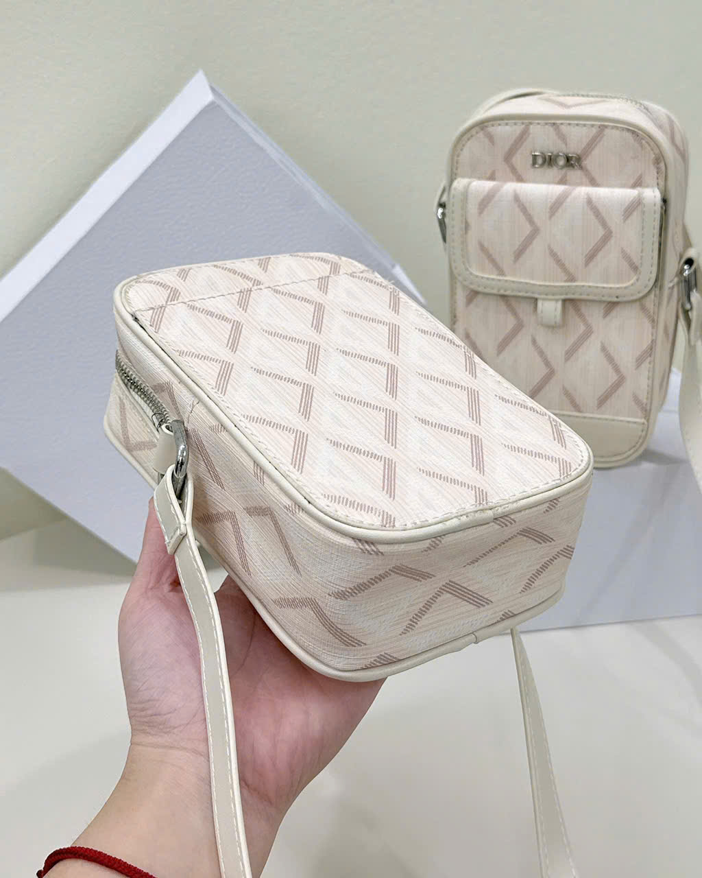 Túi mini đeo chéo Dior CD Be họa tiết hình thoi kim cương Like Auth on web fullbox bill thẻ MVT