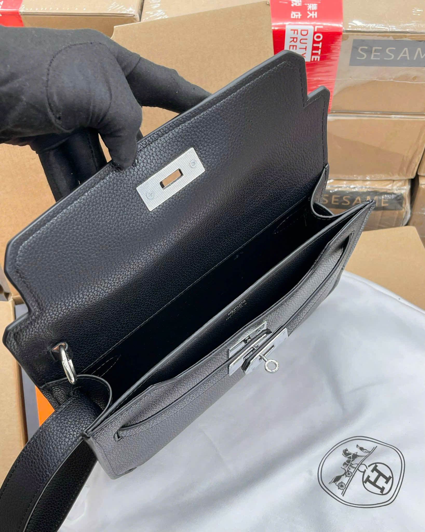 Túi Clutch cầm tay Hermes HM Đen trơn nắp gập Like Auth Fullbox phụ kiện MVT