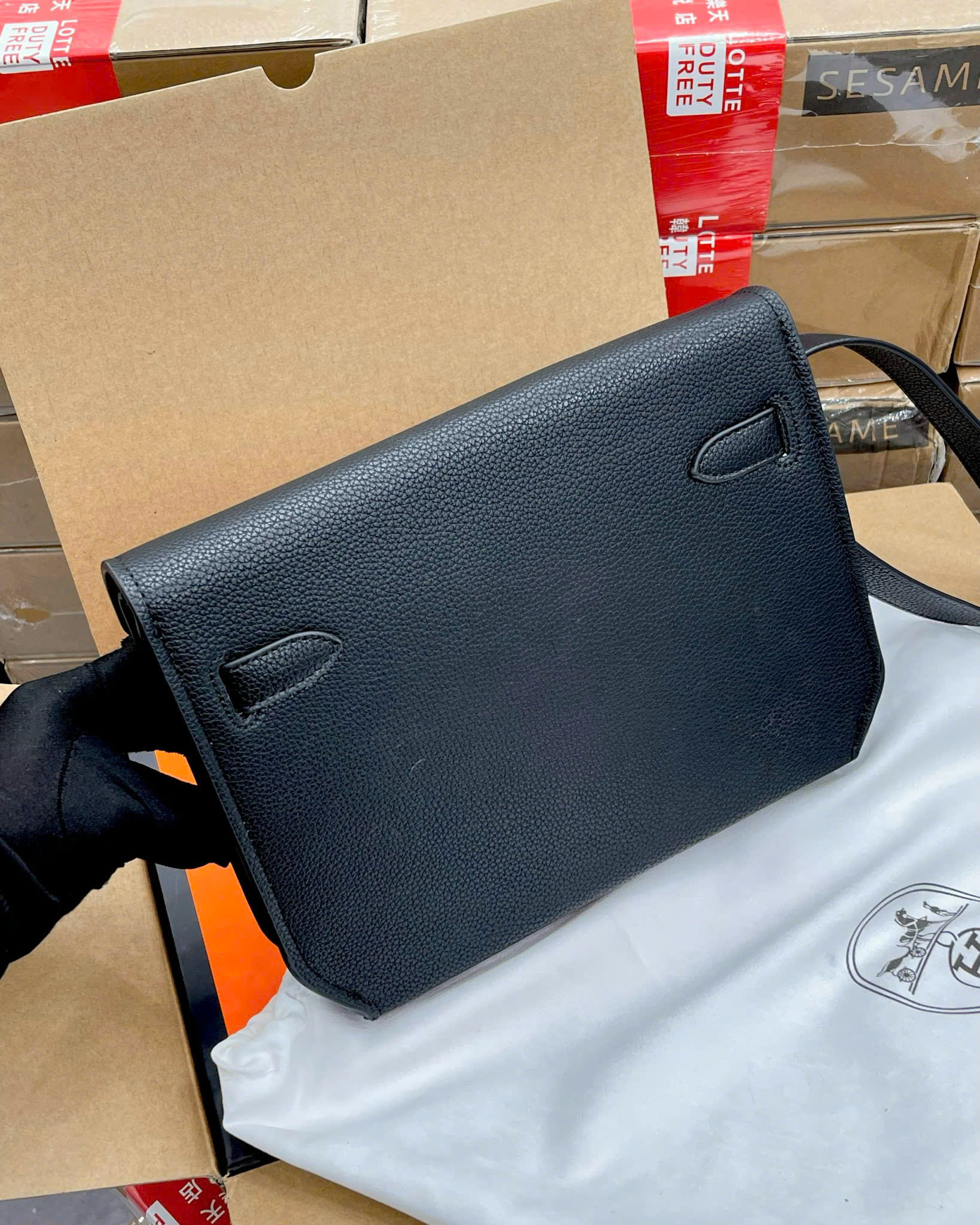 Túi Clutch cầm tay Hermes HM Đen trơn nắp gập Like Auth Fullbox phụ kiện MVT