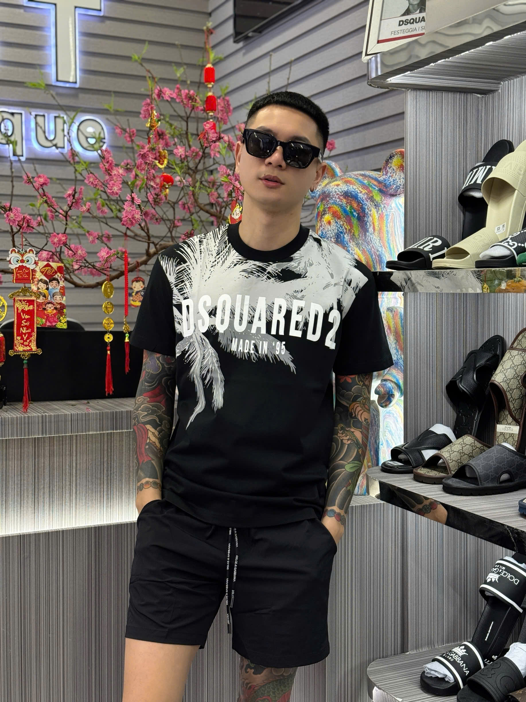 Áo phông T-shirt Dsquared2 DSQ2 họa tiết cây dừa logo chữ ngực Like Auth on web MK