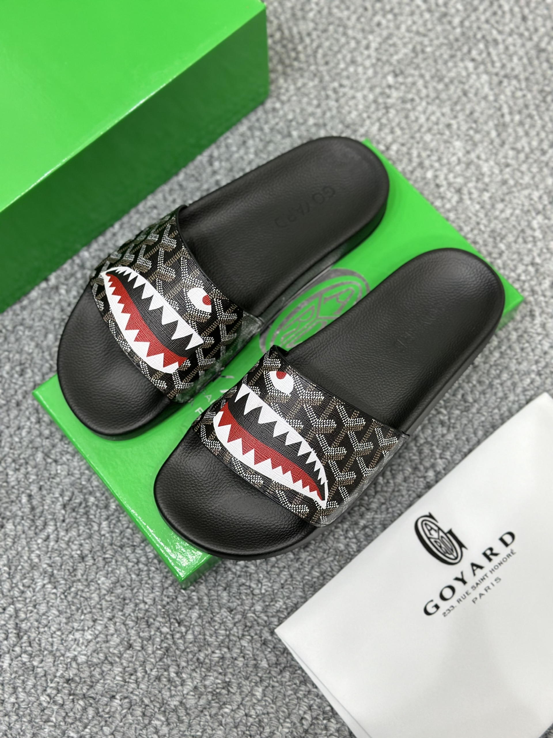 Dép lê quai ngang Goyard Đen họa tiết răng cá mập Like Auth on web fullbox bill thẻ VTN