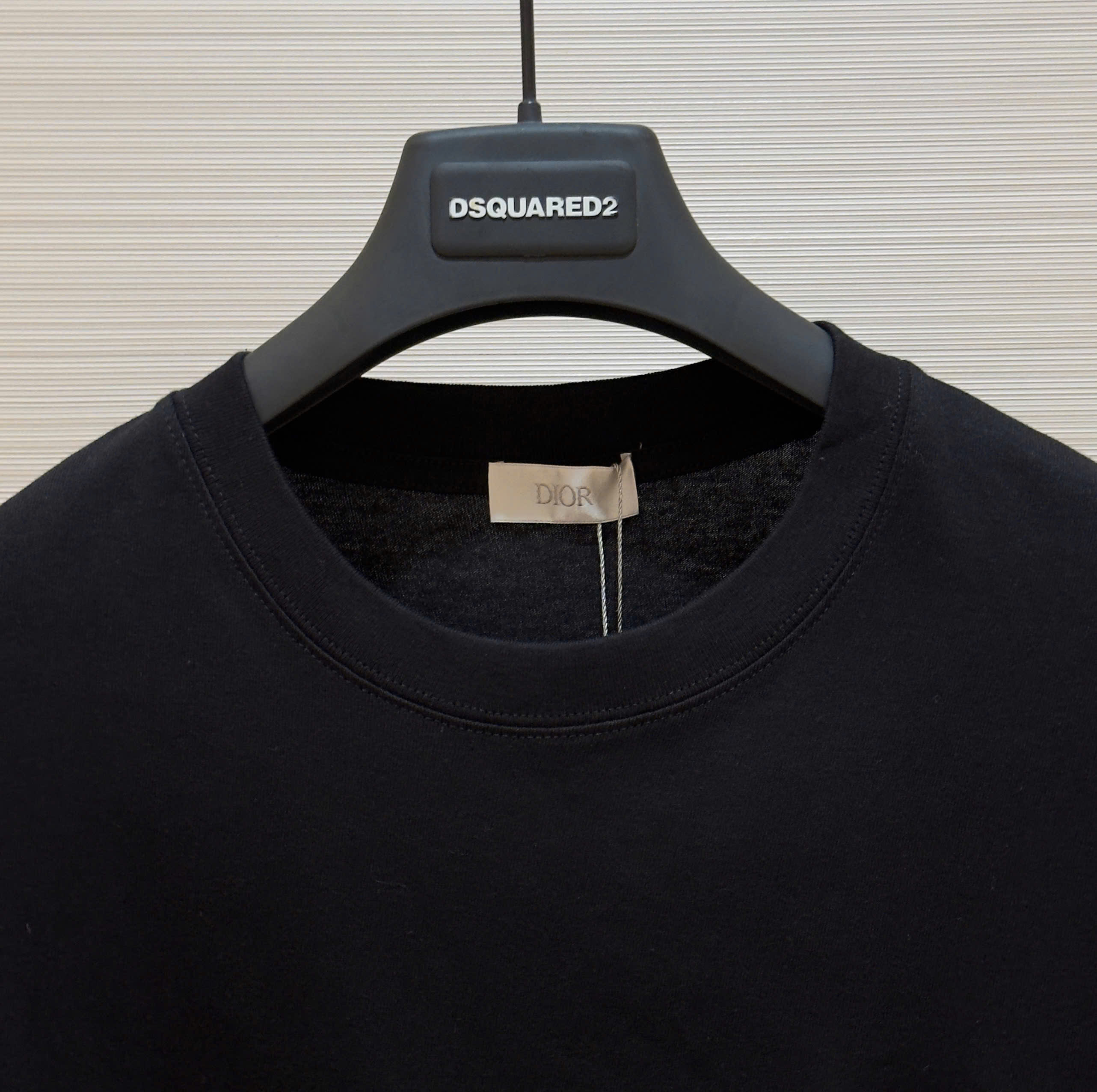 Áo phông T-shirt Dior CD Đen logo chữ Xanh thêu ngực Like Auth on web DDT