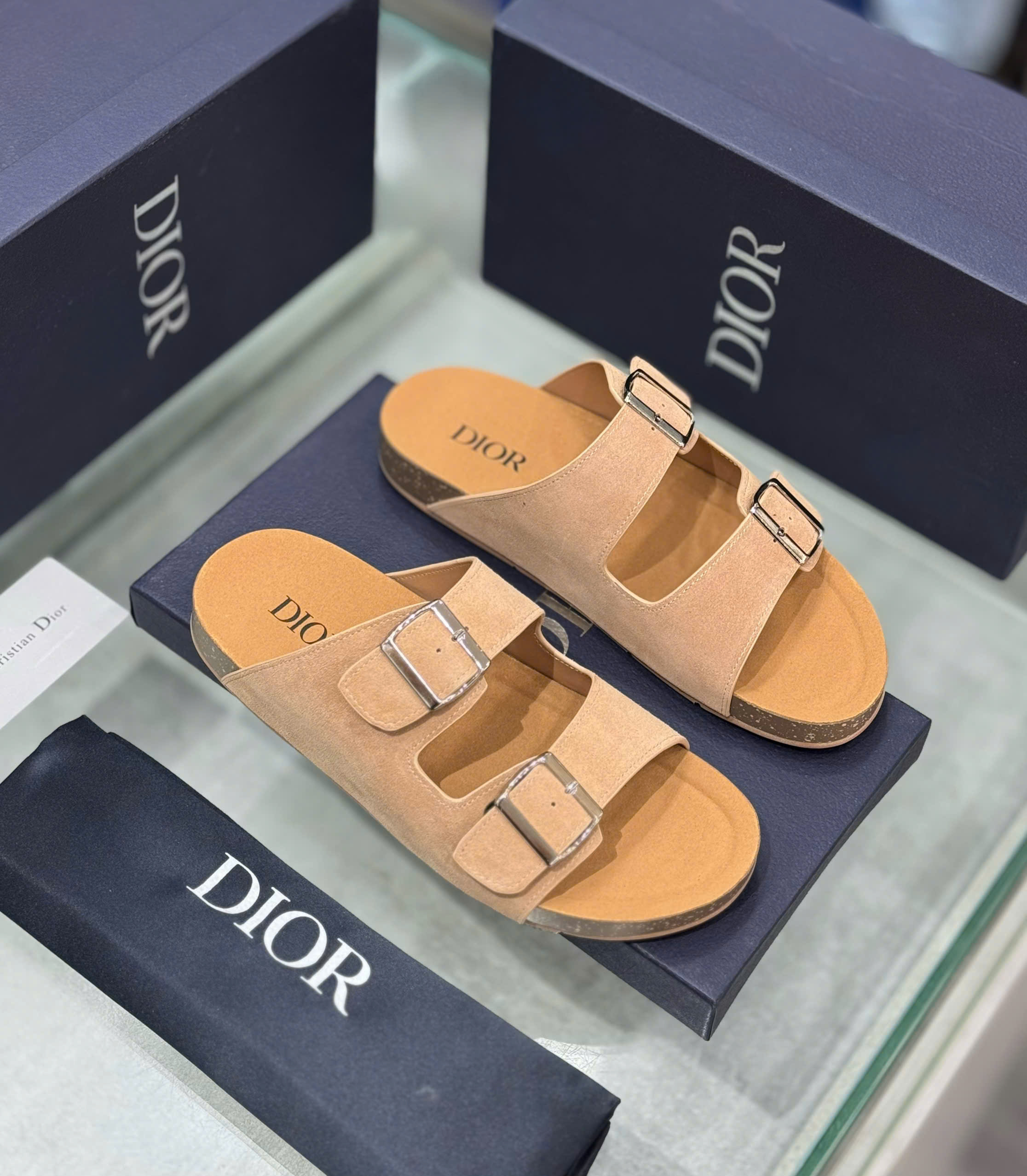 Dép lê quai ngang cài Dior CD Be da lộn Like Auth on web fullbox bill thẻ DDT