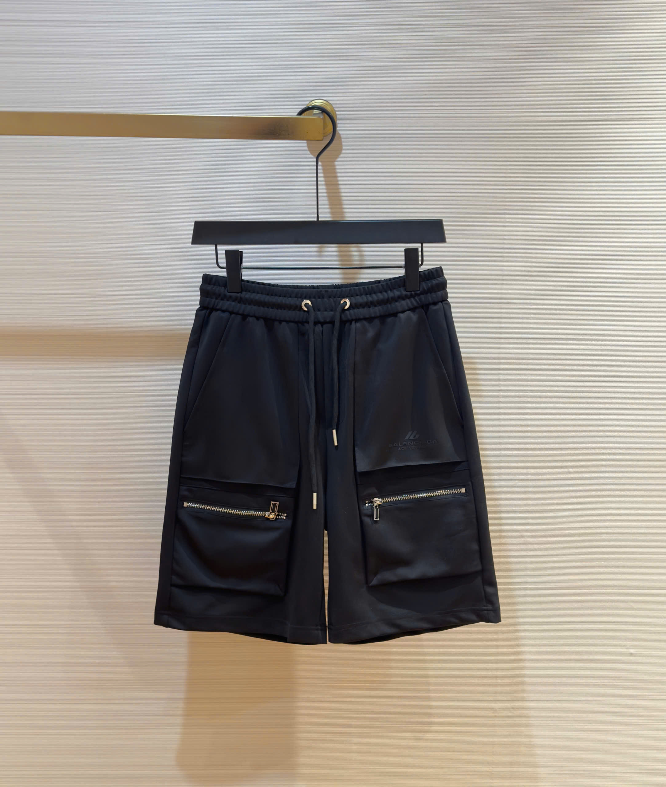 Quần short nỉ Balenciaga BB Đen túi hộp khóa zip ngang đùi Like Auth 1-1 on web DDT