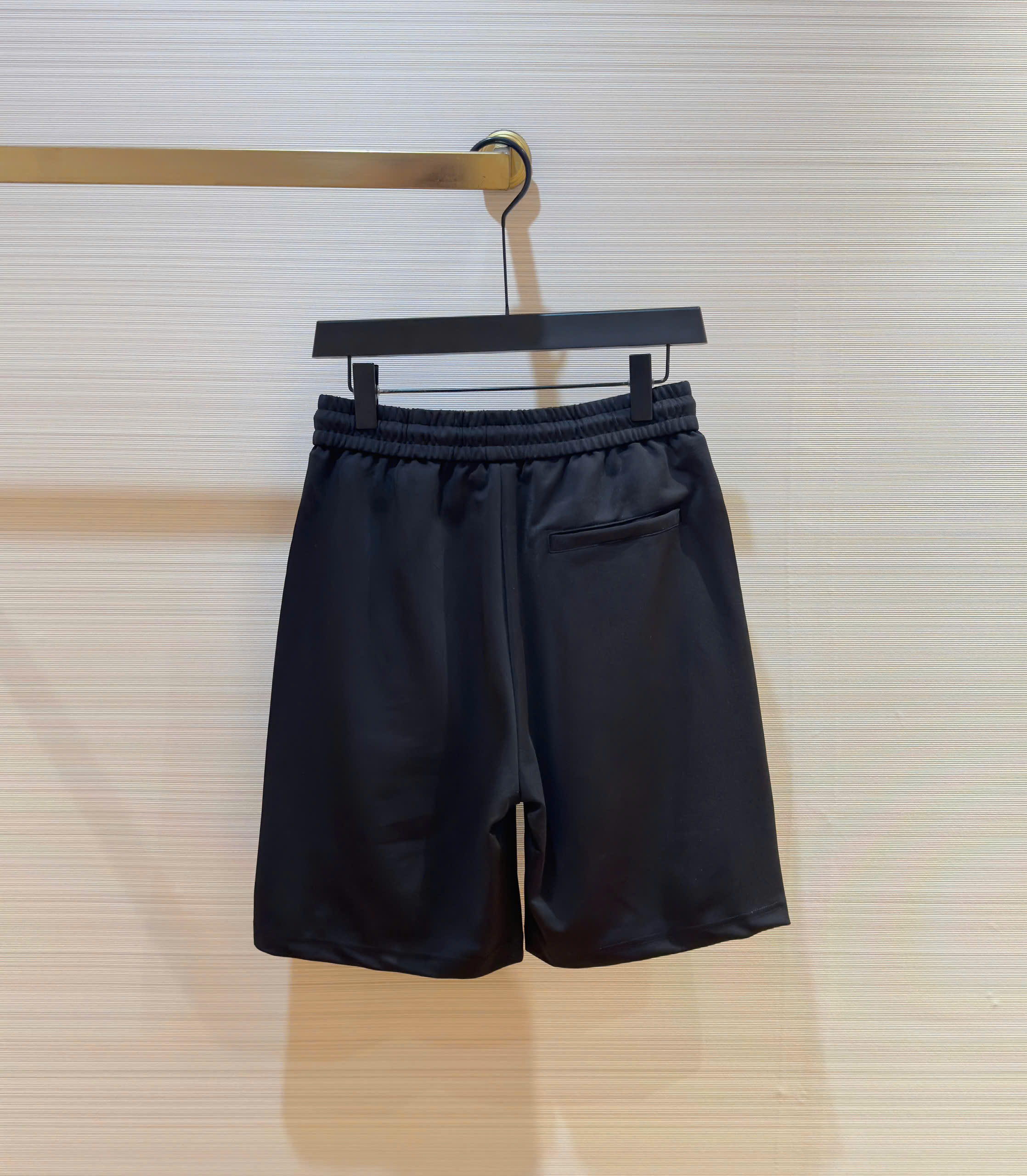 Quần short nỉ Balenciaga BB Đen túi hộp khóa zip ngang đùi Like Auth 1-1 on web DDT