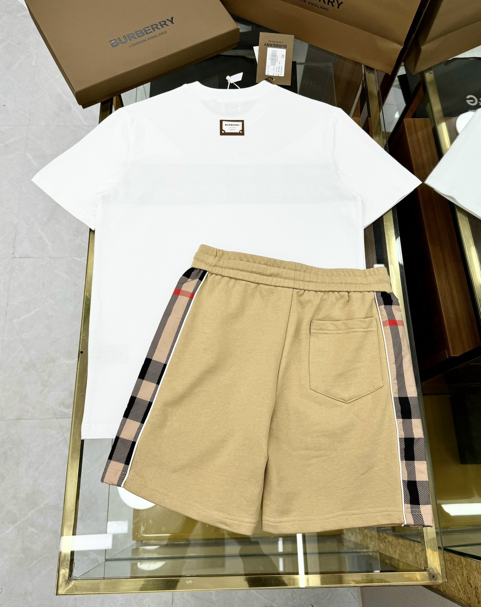 Bộ, Set hè Burberry BBR trơn phối kẻ sọc Like Auth on web CD