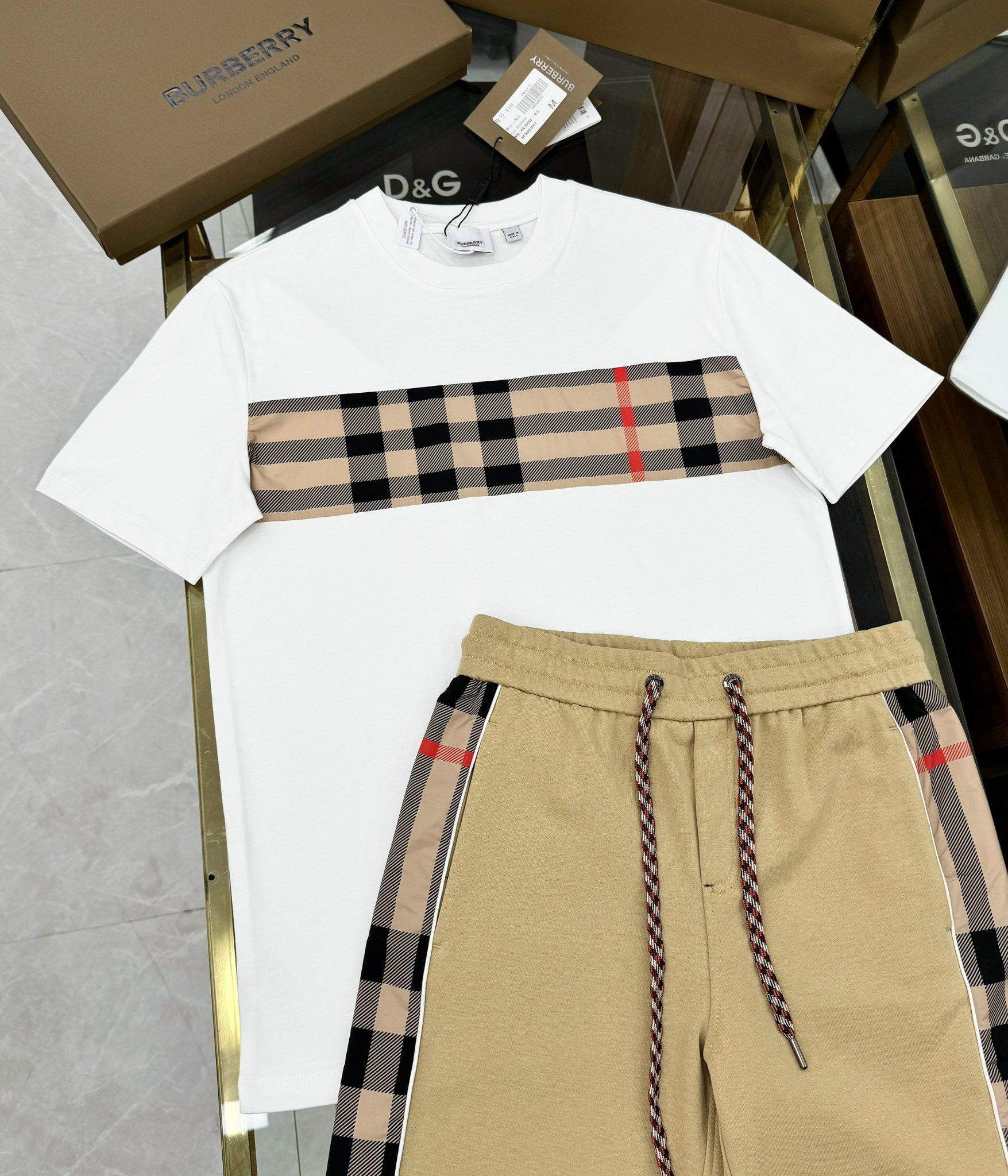 Bộ, Set hè Burberry BBR trơn phối kẻ sọc Like Auth on web CD