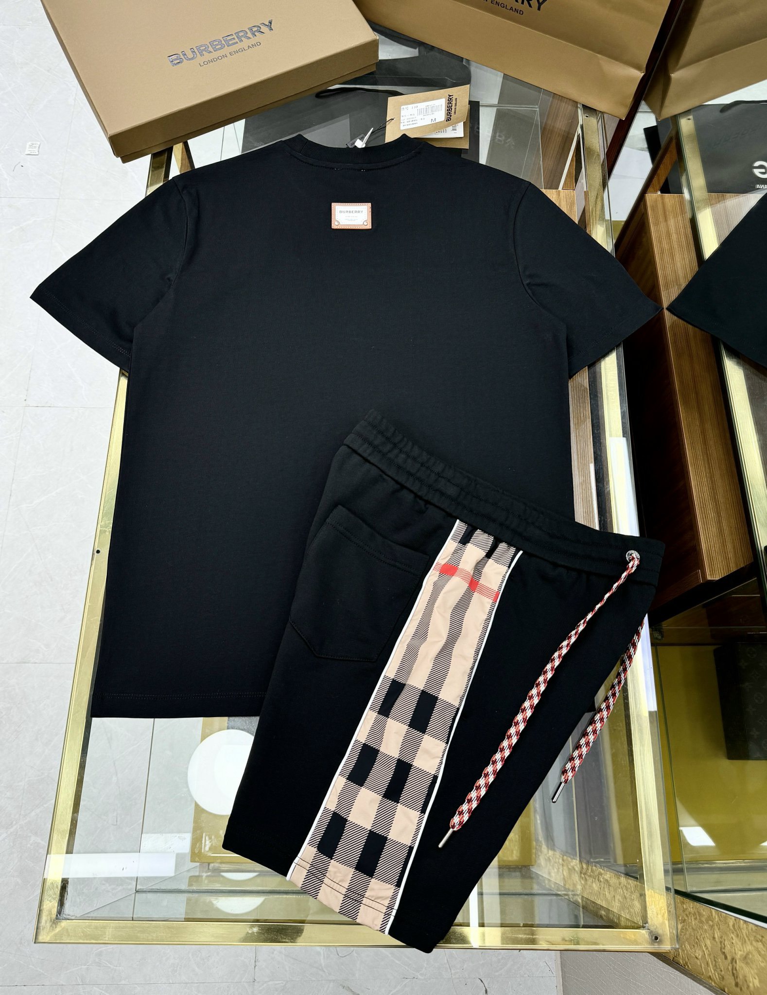 Bộ, Set hè Burberry BBR trơn phối kẻ sọc Like Auth on web CD