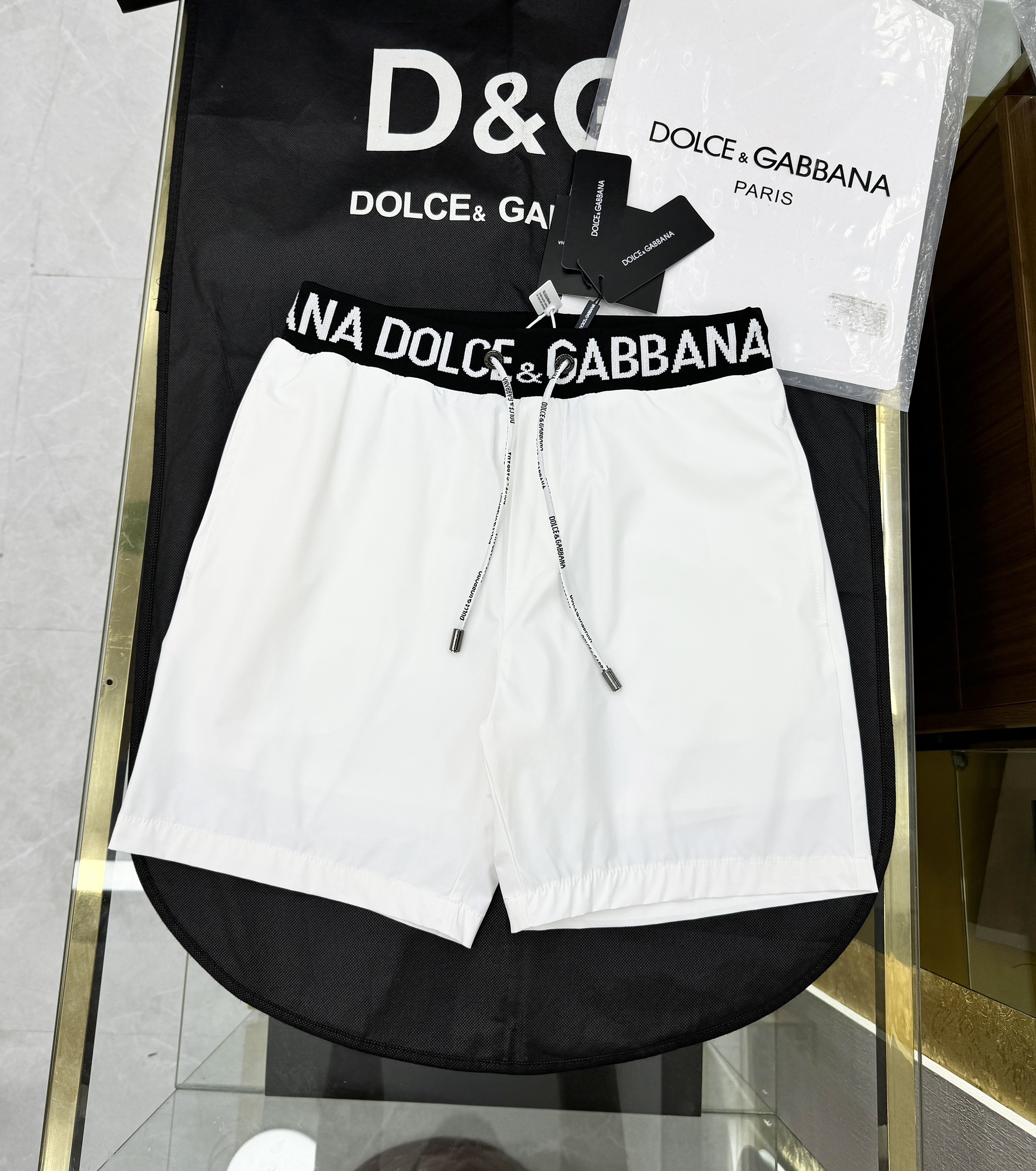 Quần short gió Dolce Gabbana DG logo chữ cạp Like Auth 1-1 on web CD