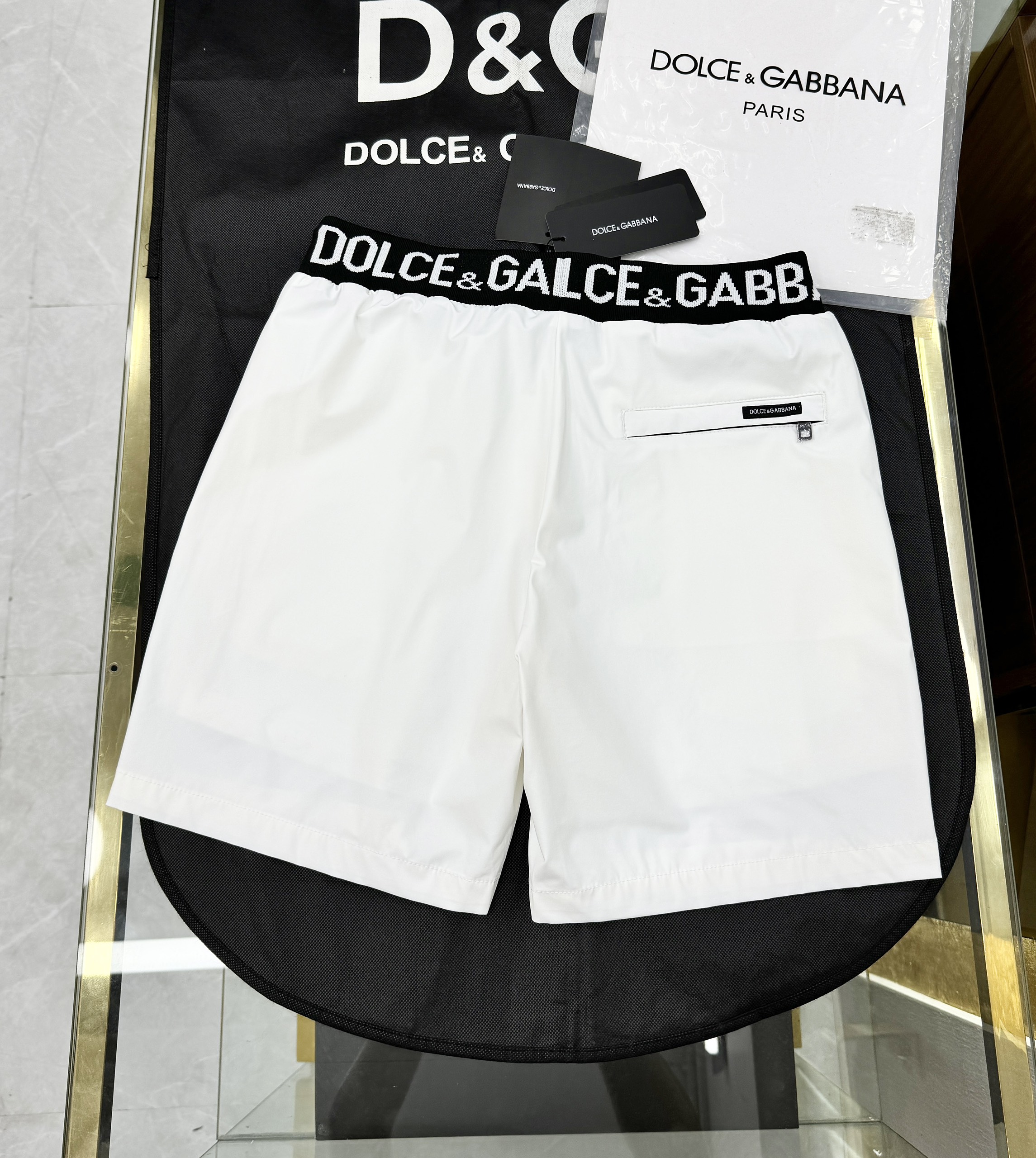 Quần short gió Dolce Gabbana DG logo chữ cạp Like Auth 1-1 on web CD
