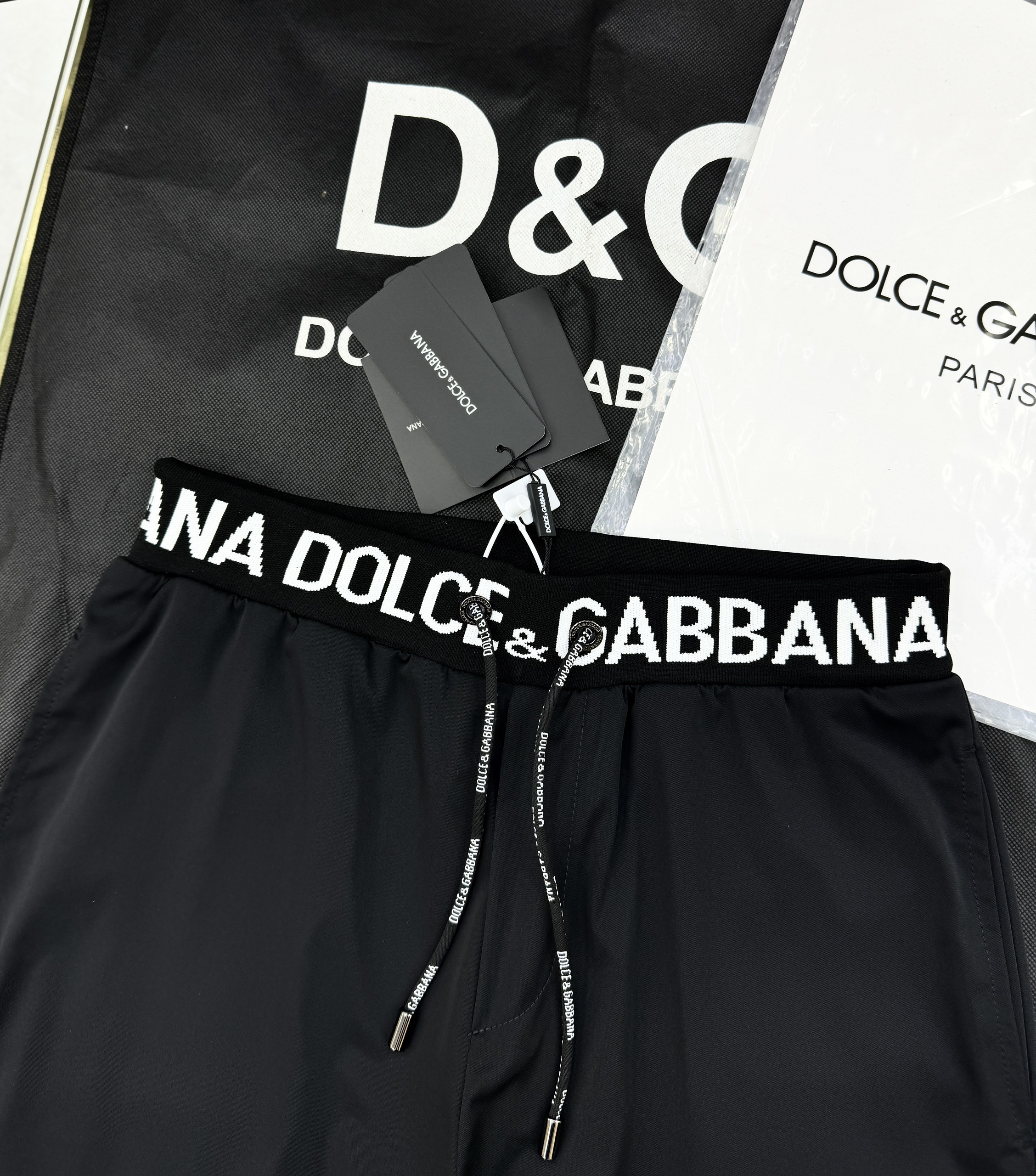 Quần short gió Dolce Gabbana DG logo chữ cạp Like Auth 1-1 on web CD