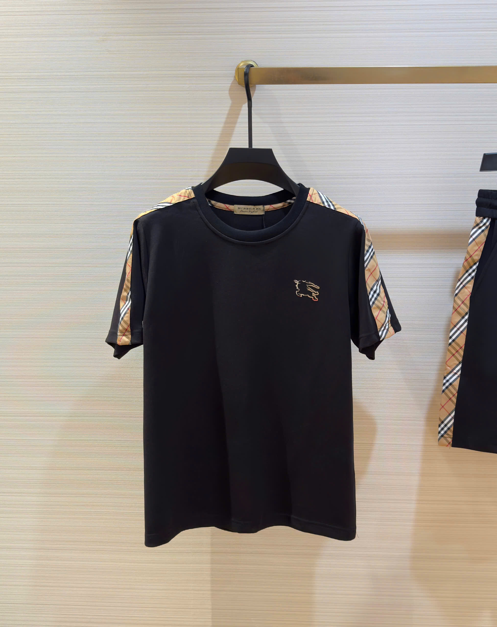 Bộ, Set hè nỉ Burberry BBR Đen kẻ sọc Nâu viền logo ngựa Like Auth on web DDT