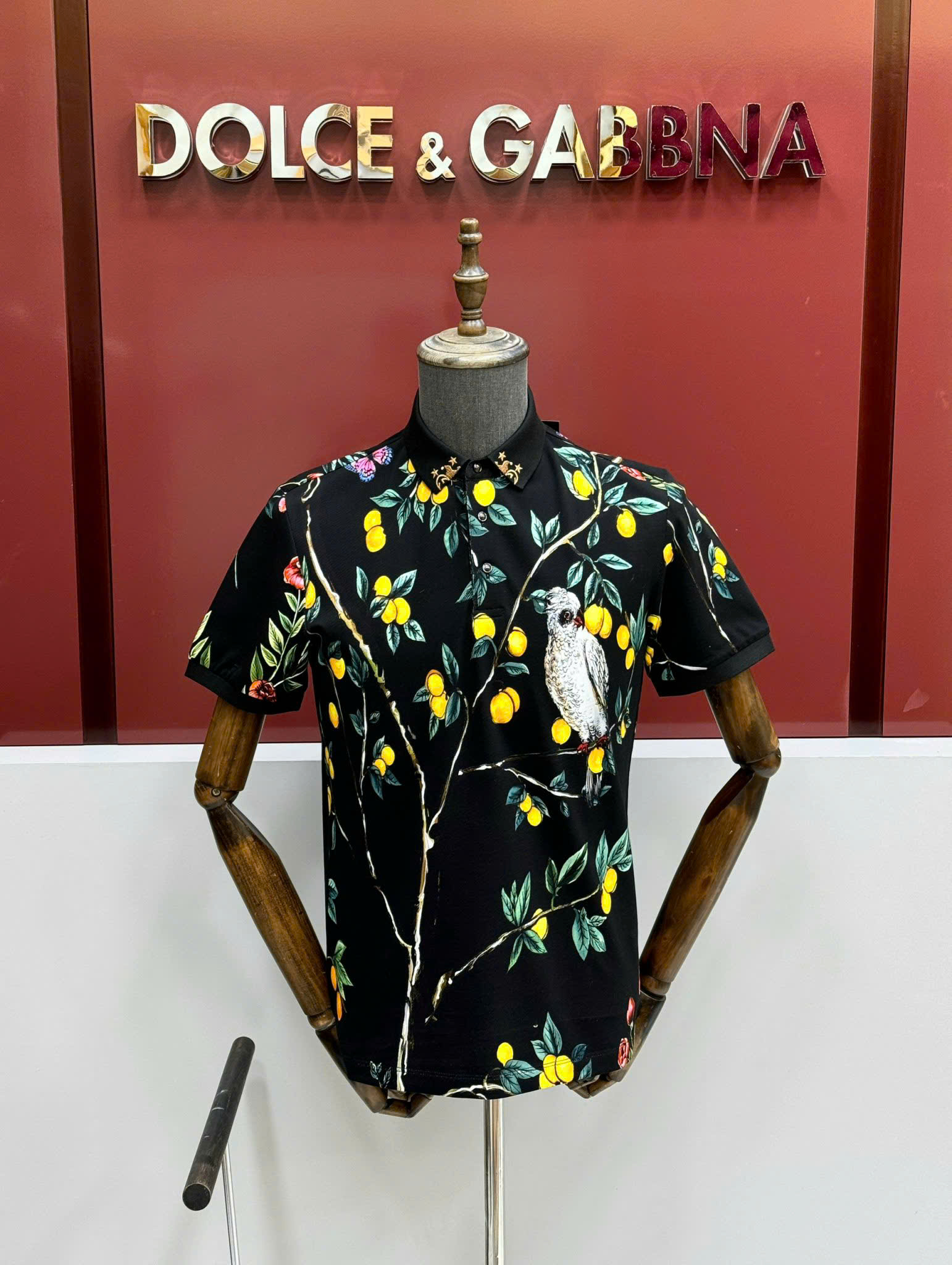 Áo polo Dolce Gabbana DG Đen họa tiết cây quả hoa lá Like Auth 1-1 on web CD MK