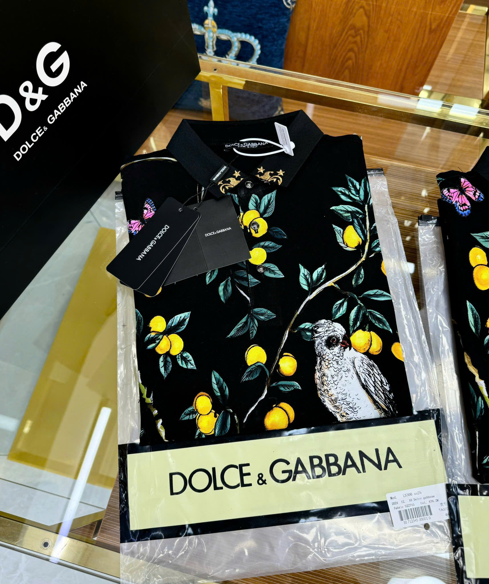Áo polo Dolce Gabbana DG Đen họa tiết cây quả hoa lá Like Auth 1-1 on web CD MK
