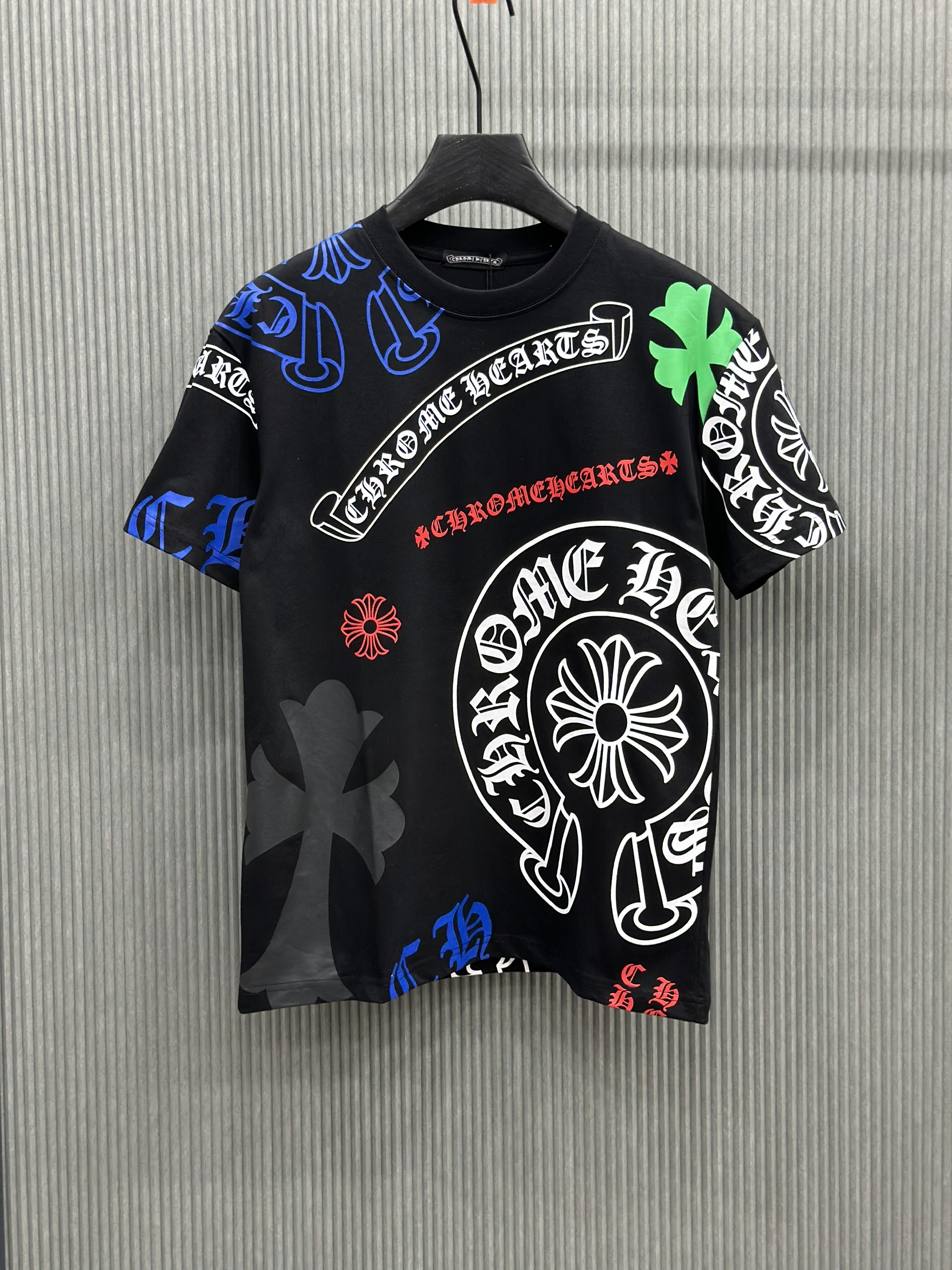 Áo phông T-shirt Chrome Heart CH họa tiết logo chữ màu Like Auth on web VTN