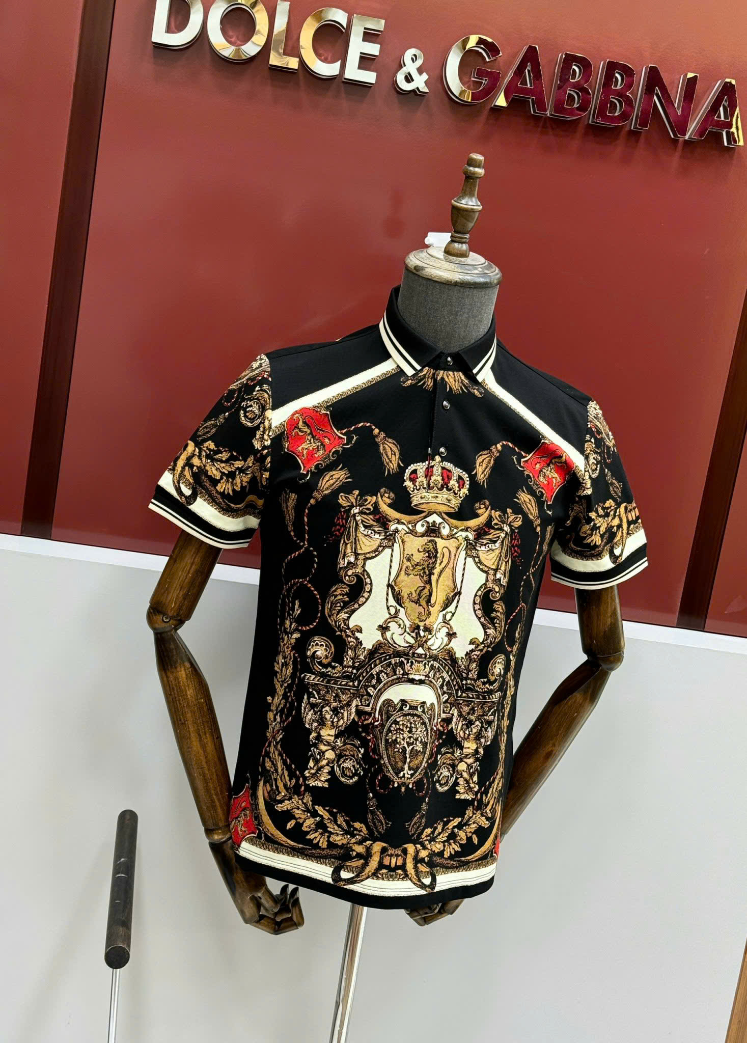 Áo polo Dolce Gabbana DG Đen họa tiết quý tộc luxury kẻ viền Trắng Like Auth 1-1 on web CD