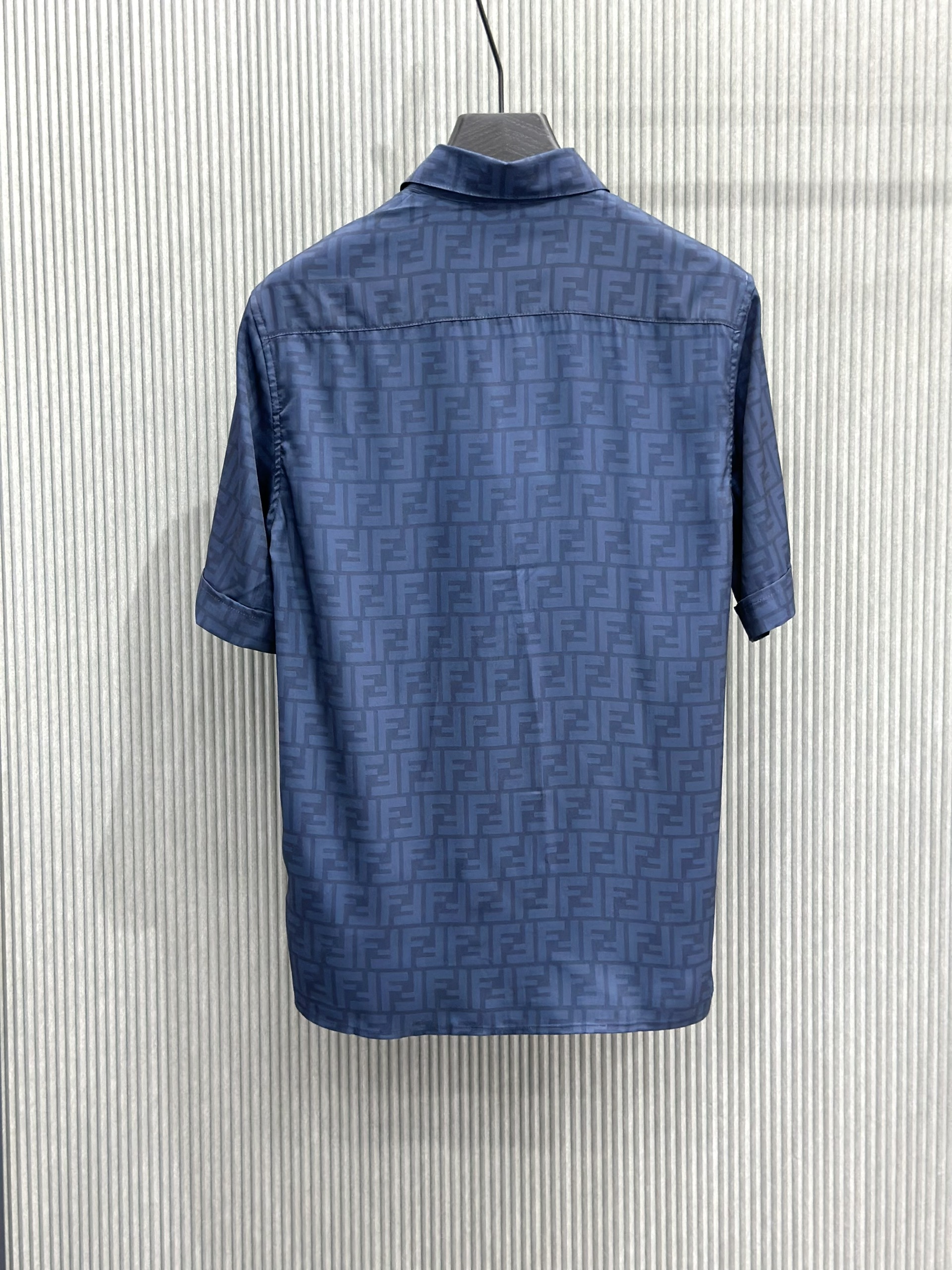 Áo sơ mi cộc tay Fendi FF Xanh dương họa tiết logo full Like Auth on web VTN