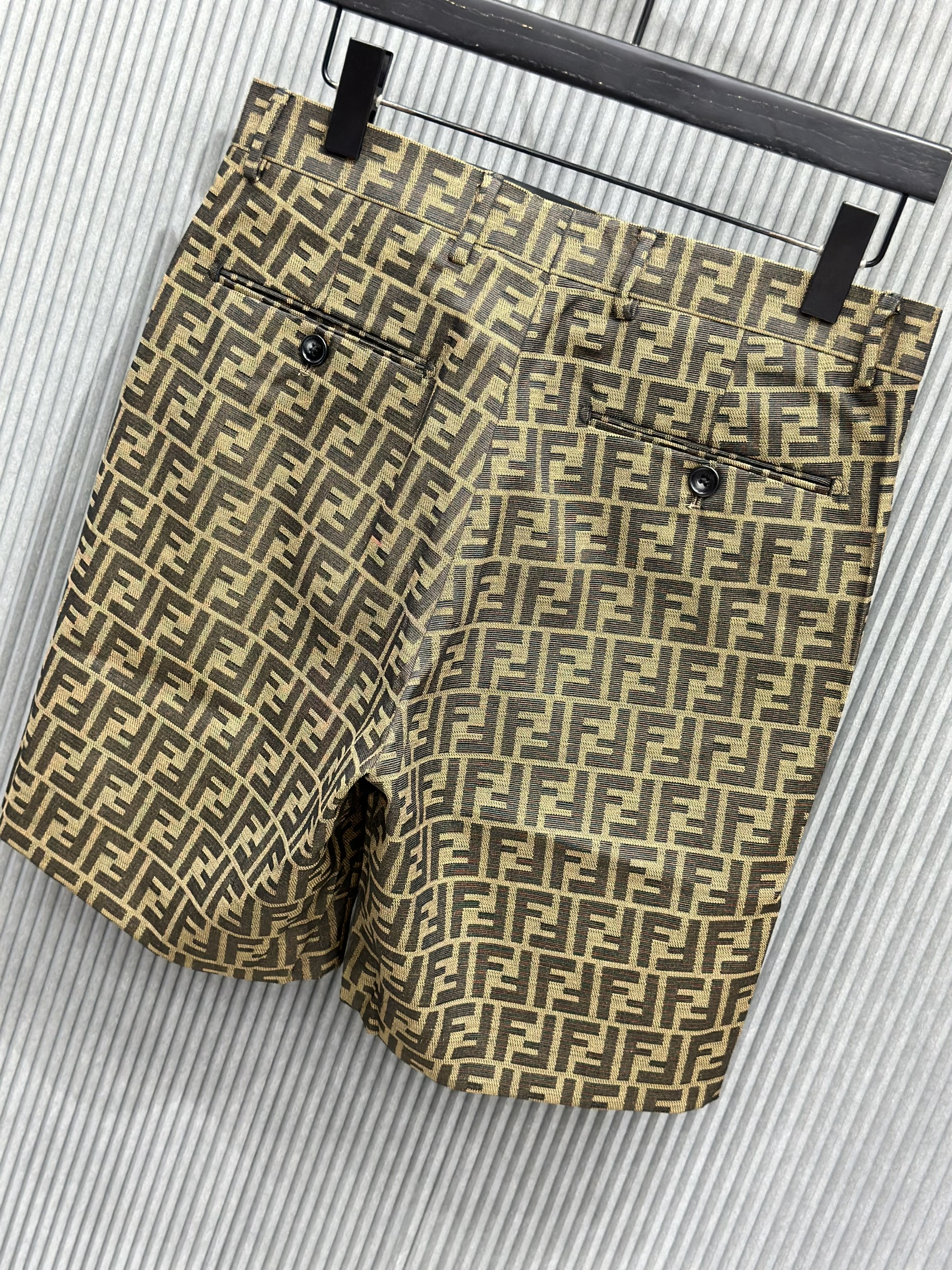 Quần short vải Fendi FF Nâu họa tiết logo full Like Auth 1-1 on web VTN