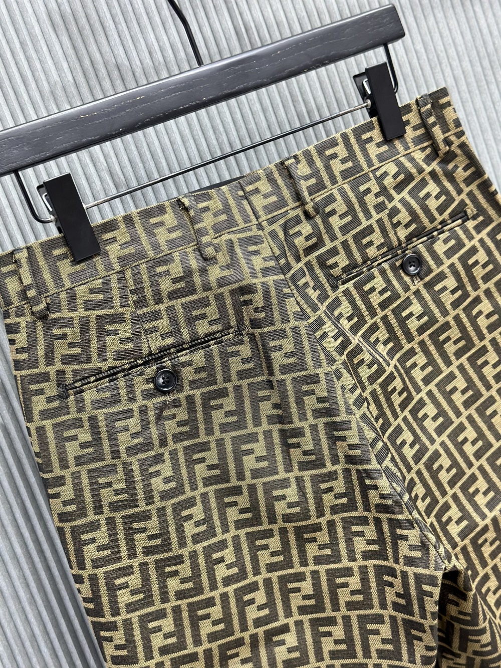 Quần short vải Fendi FF Nâu họa tiết logo full Like Auth 1-1 on web VTN
