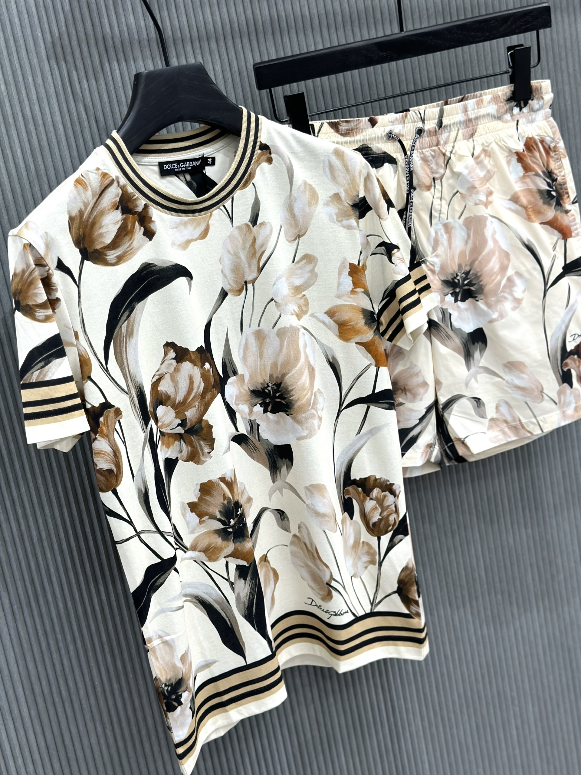 Bộ, Set hè Dolce Gabbana DG họa tiết hoa kẻ sọc viền Like Auth on web VTN