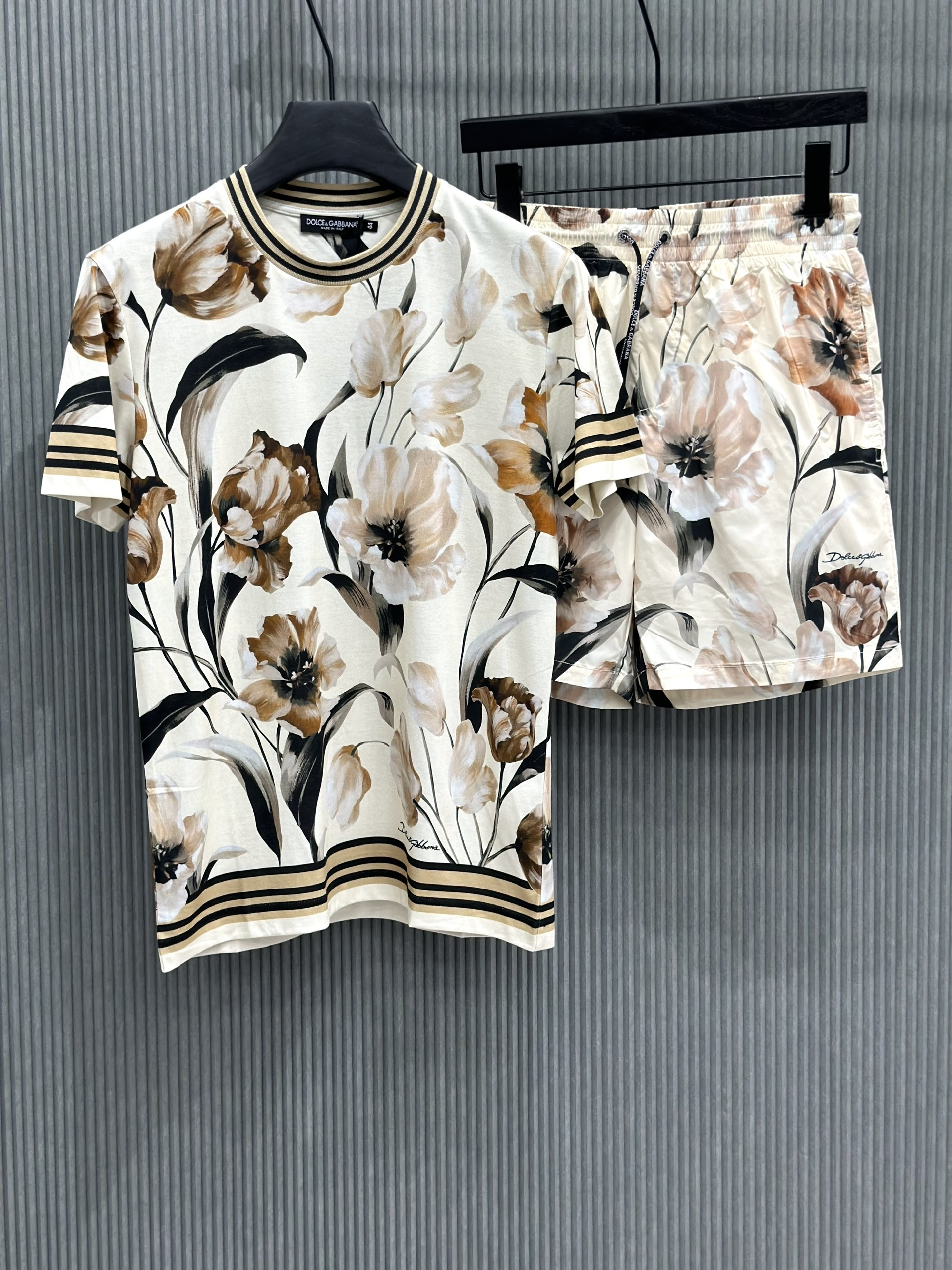 Bộ, Set hè Dolce Gabbana DG họa tiết hoa kẻ sọc viền Like Auth on web VTN