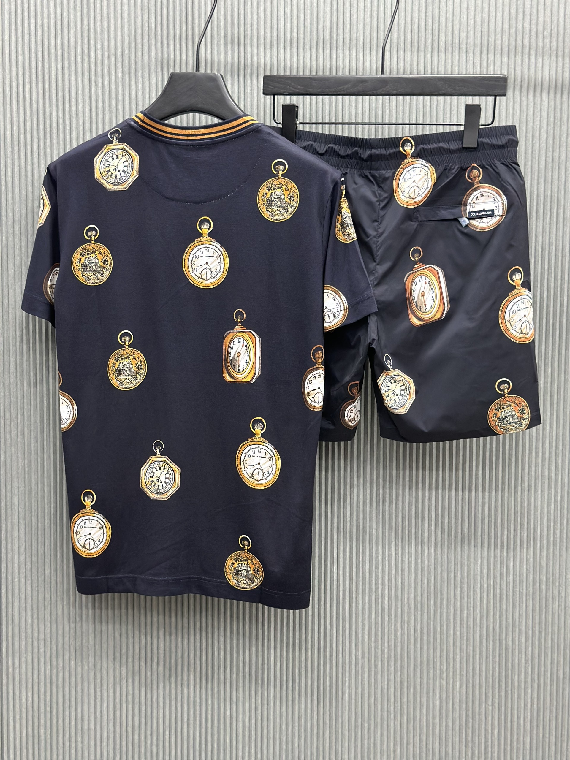 Bộ, Set hè Dolce Gabbana DG Đen họa tiết đồng hồ Like Auth on web VTN