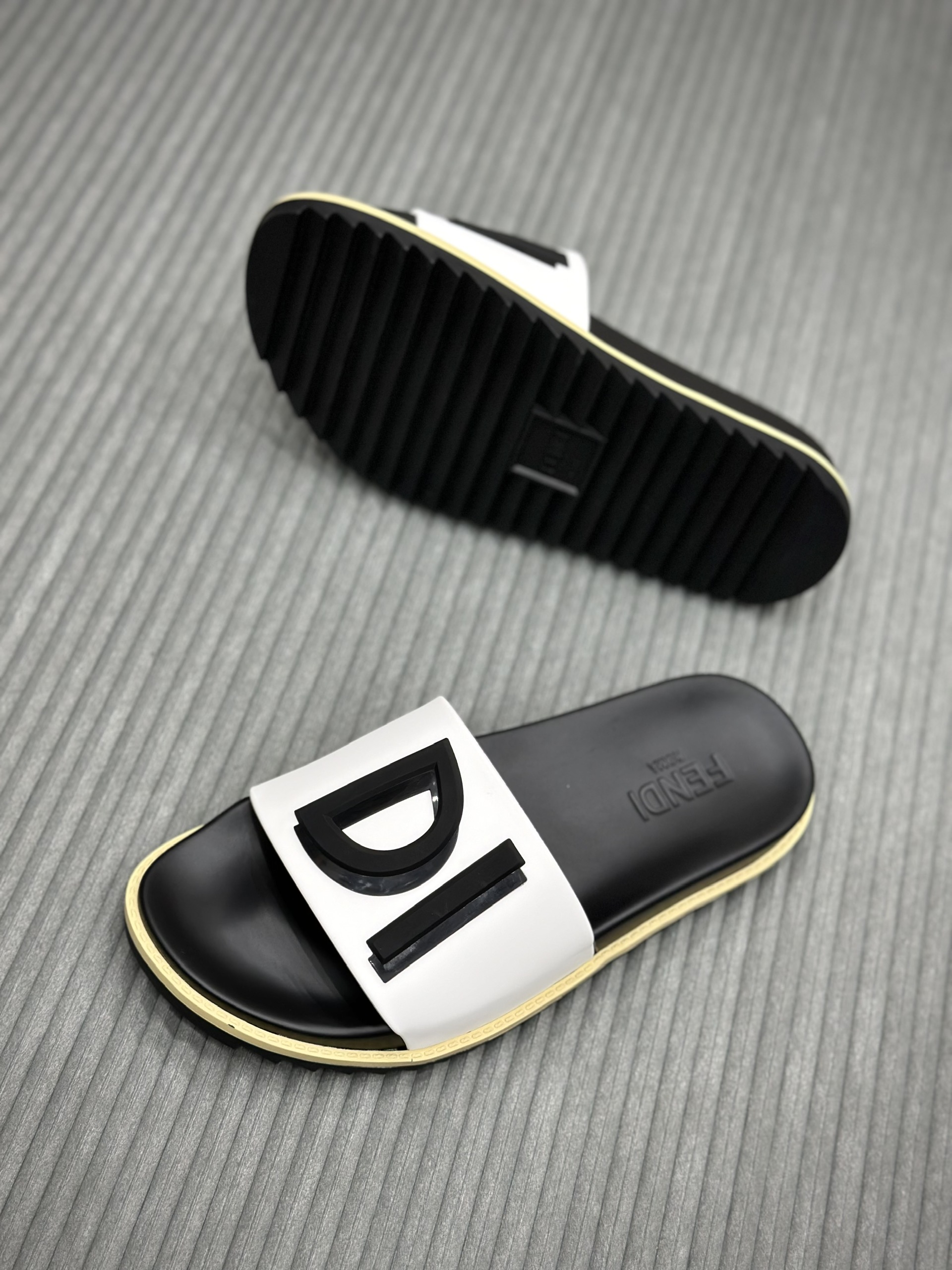 Dép lê quai ngang Fendi FF logo chữ nổi các mẫu Like Auth on web fullbox bill thẻ VTN
