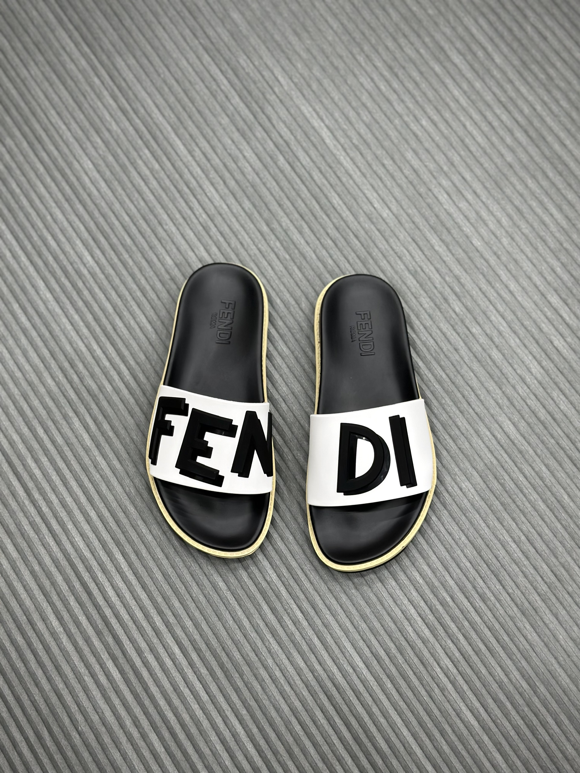 Dép lê quai ngang Fendi FF logo chữ nổi các mẫu Like Auth on web fullbox bill thẻ VTN