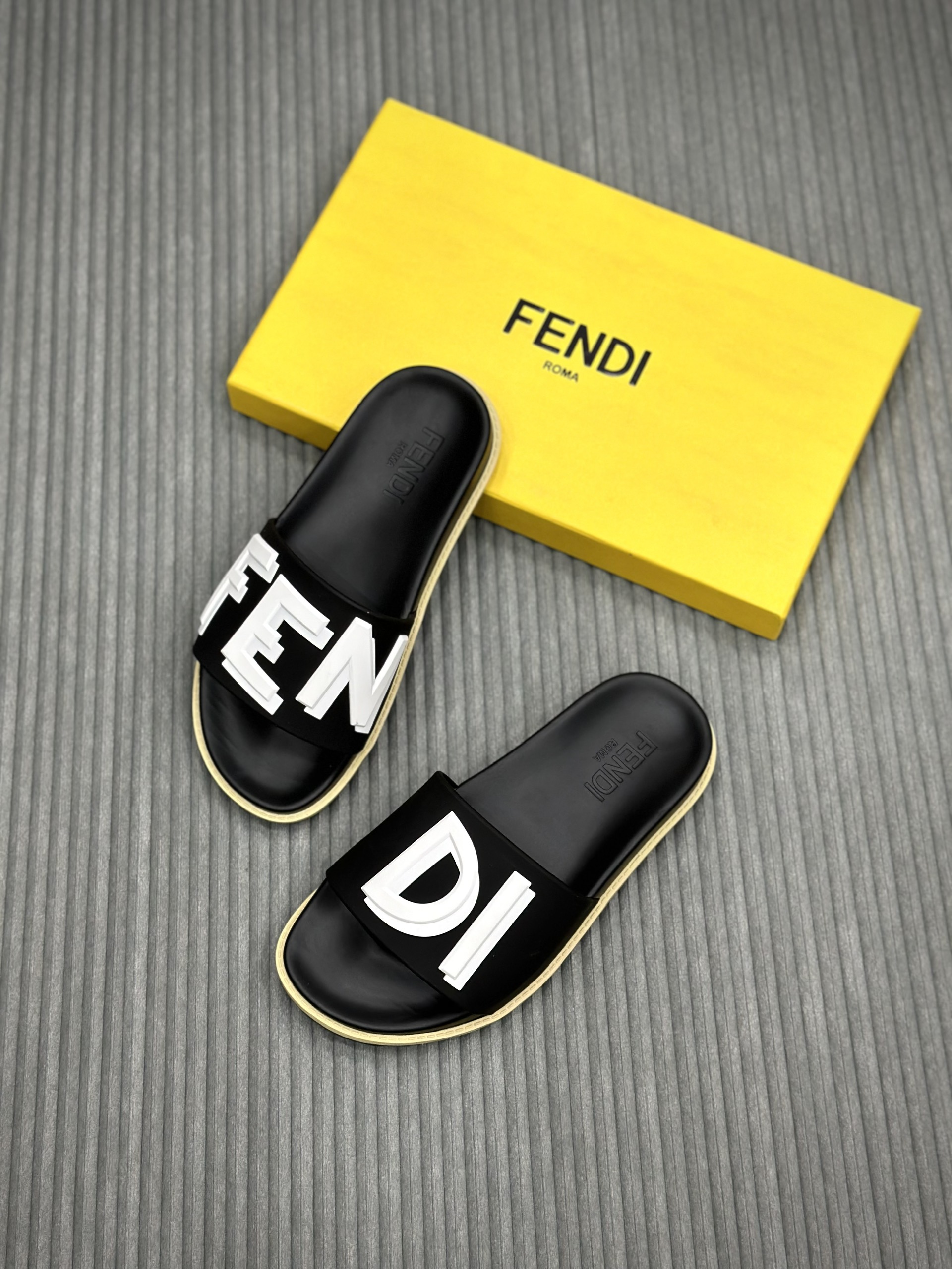 Dép lê quai ngang Fendi FF logo chữ nổi các mẫu Like Auth on web fullbox bill thẻ VTN