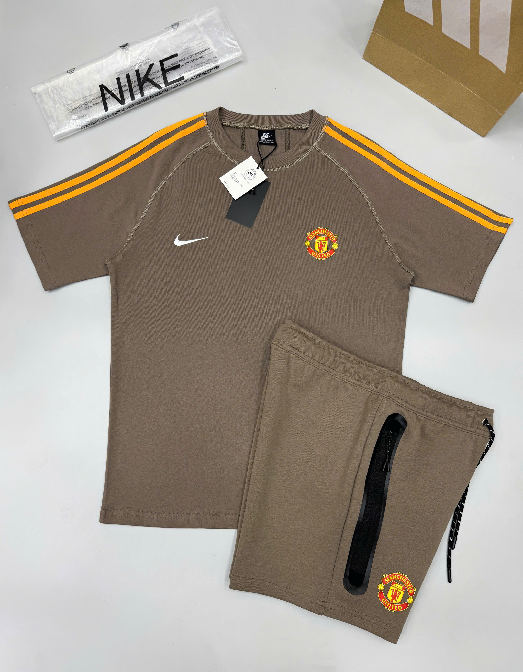 Bộ, Set hè Nike NK Nâu kẻ viền Cam logo huy hiệu Like Auth on web CD