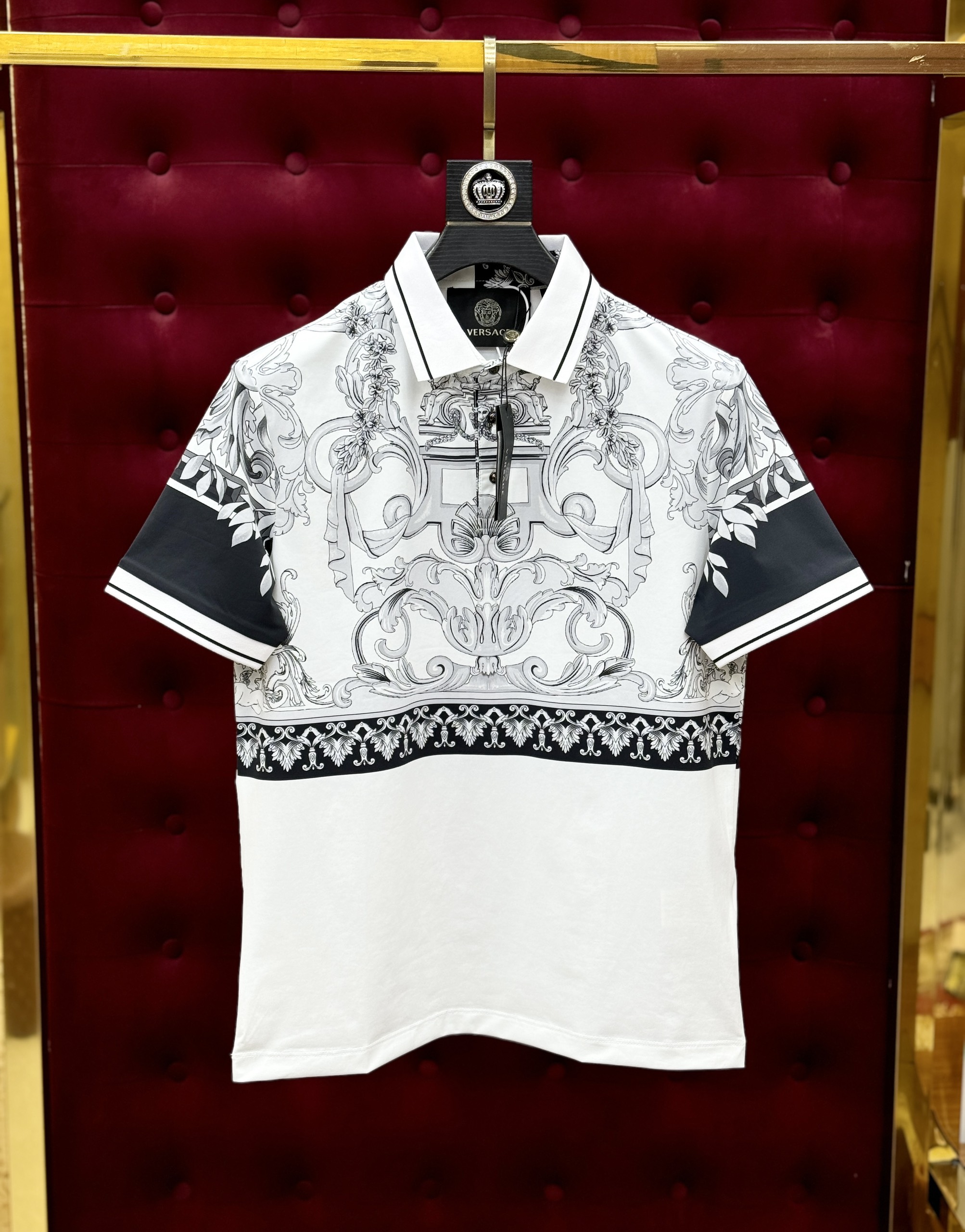 Áo polo Versace VS họa tiết hoa văn nửa trên Like Auth 1-1 on web CD