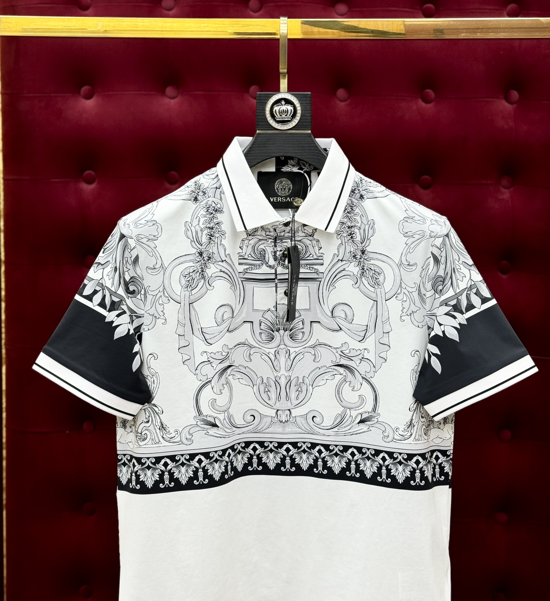 Áo polo Versace VS họa tiết hoa văn nửa trên Like Auth 1-1 on web CD