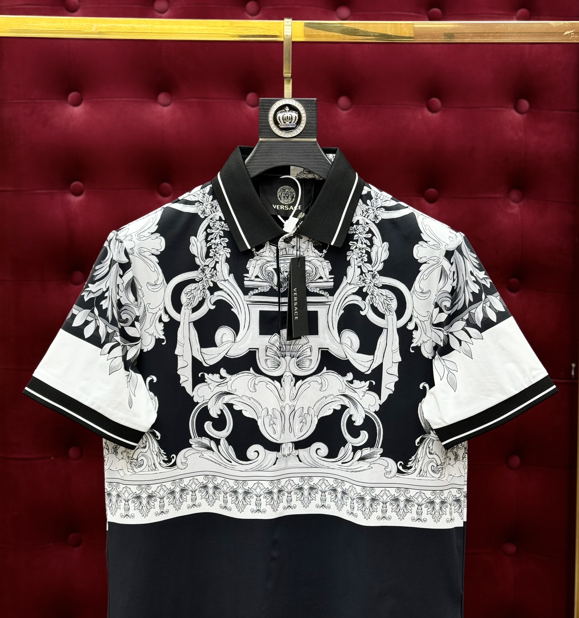 Áo polo Versace VS họa tiết hoa văn nửa trên Like Auth 1-1 on web CD