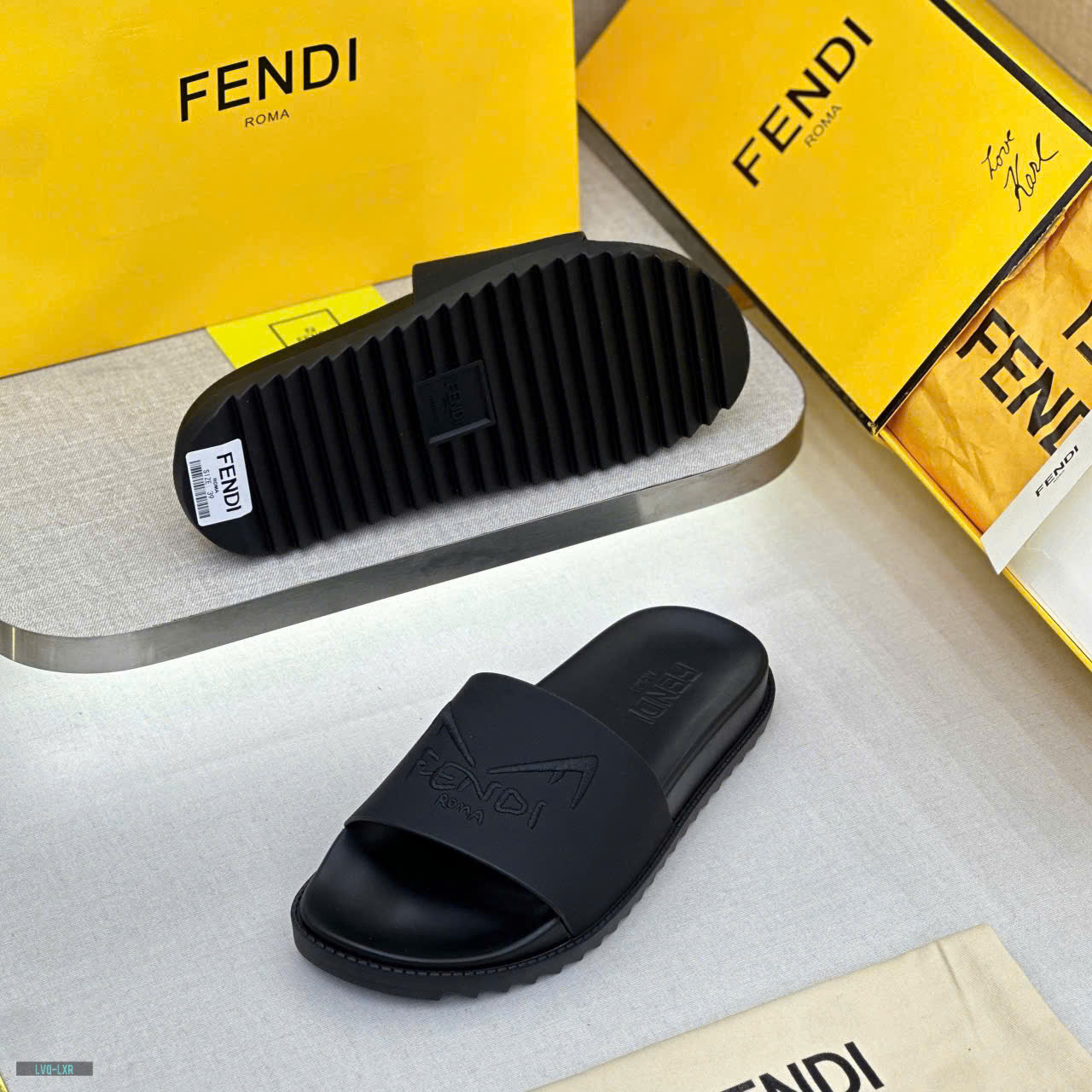 Dép lê quai ngang Fendi FF Đen logo chữ đôi mắt thêu nổi Like Auth on web fullbox bill thẻ LVQ