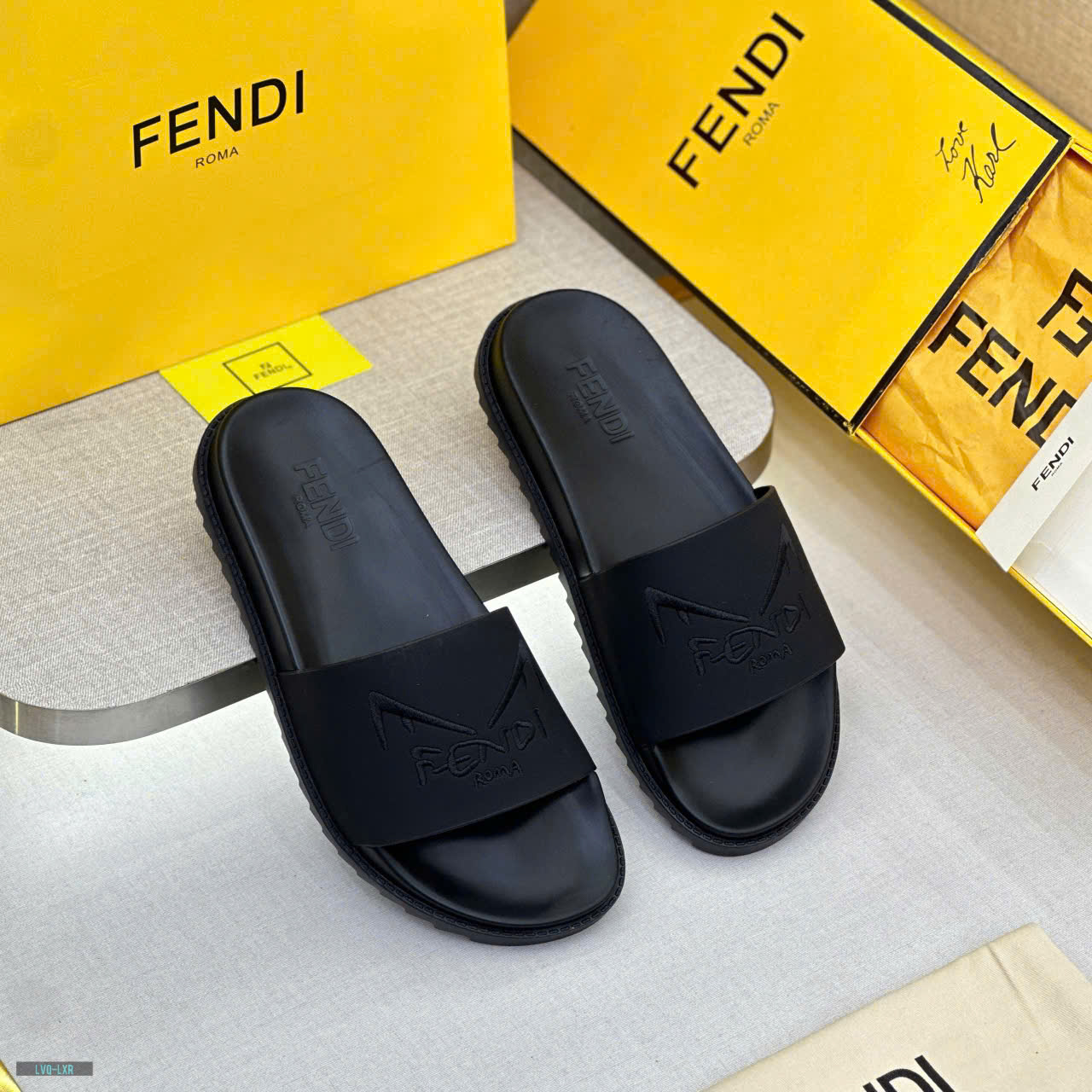 Dép lê quai ngang Fendi FF Đen logo chữ đôi mắt thêu nổi Like Auth on web fullbox bill thẻ LVQ
