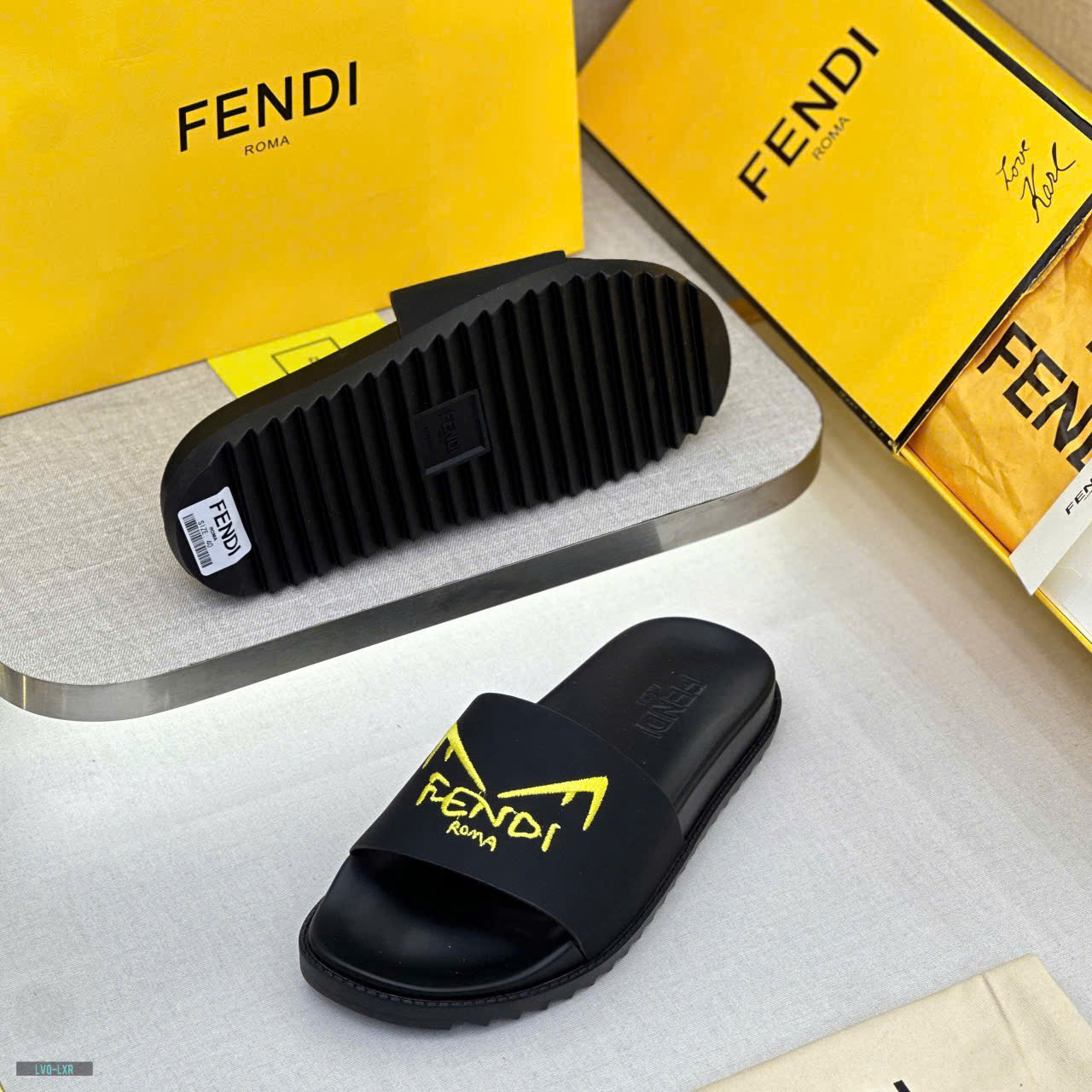 Dép lê quai ngang Fendi FF Đen logo chữ đôi mắt Vàng thêu nổi Like Auth on web fullbox bill thẻ LVQ
