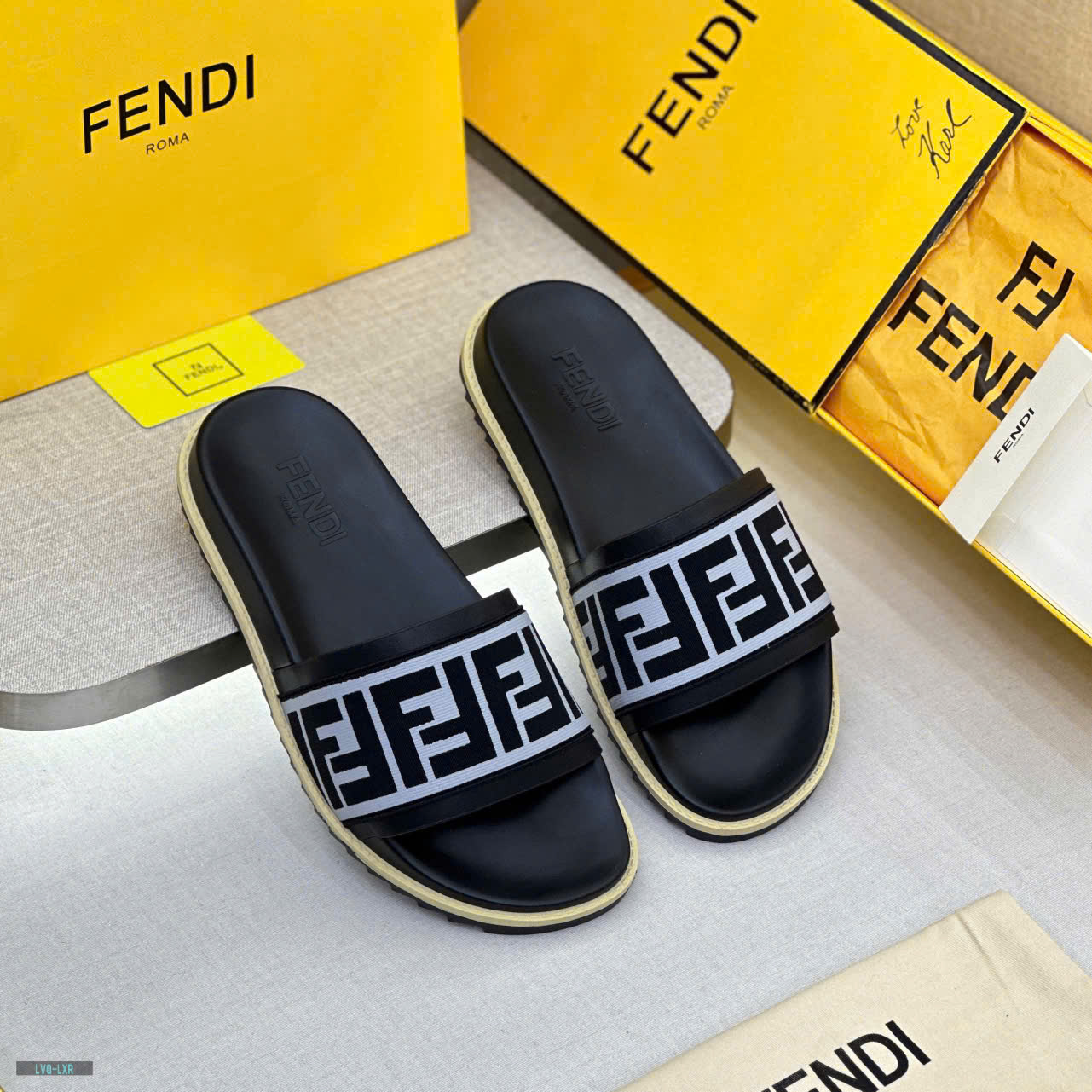 Dép lê quai ngang Fendi FF Đen logo chữ tag vải Like Auth on web fullbox bill thẻ LVQ