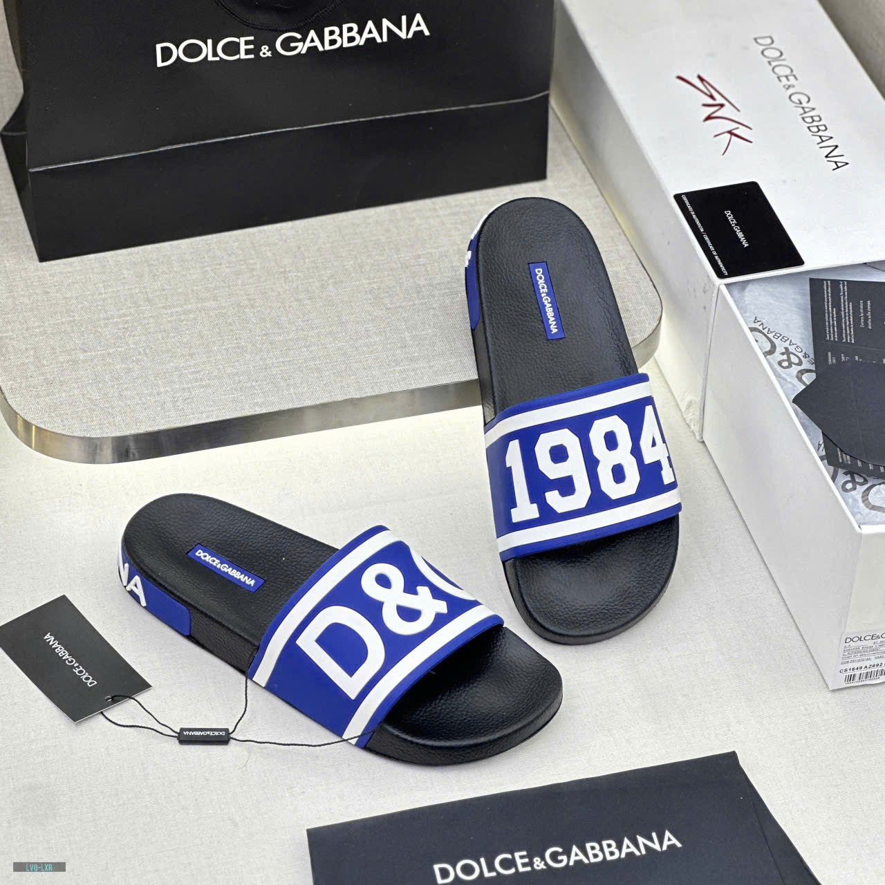 Dép lê quai ngang Dolce Gabbana DG Xanh dương logo chữ 1984 Trắng nổi Like Auth on web fullbox bill thẻ LVQ