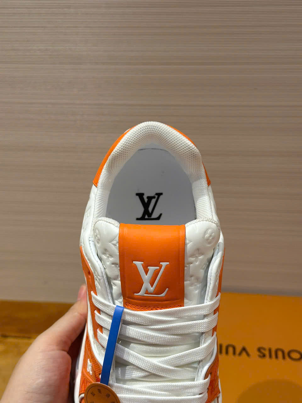 Giày sneaker Louis Vuitton LV Trắng phối Cam Like Auth Fullbox Phụ Kiện DDT