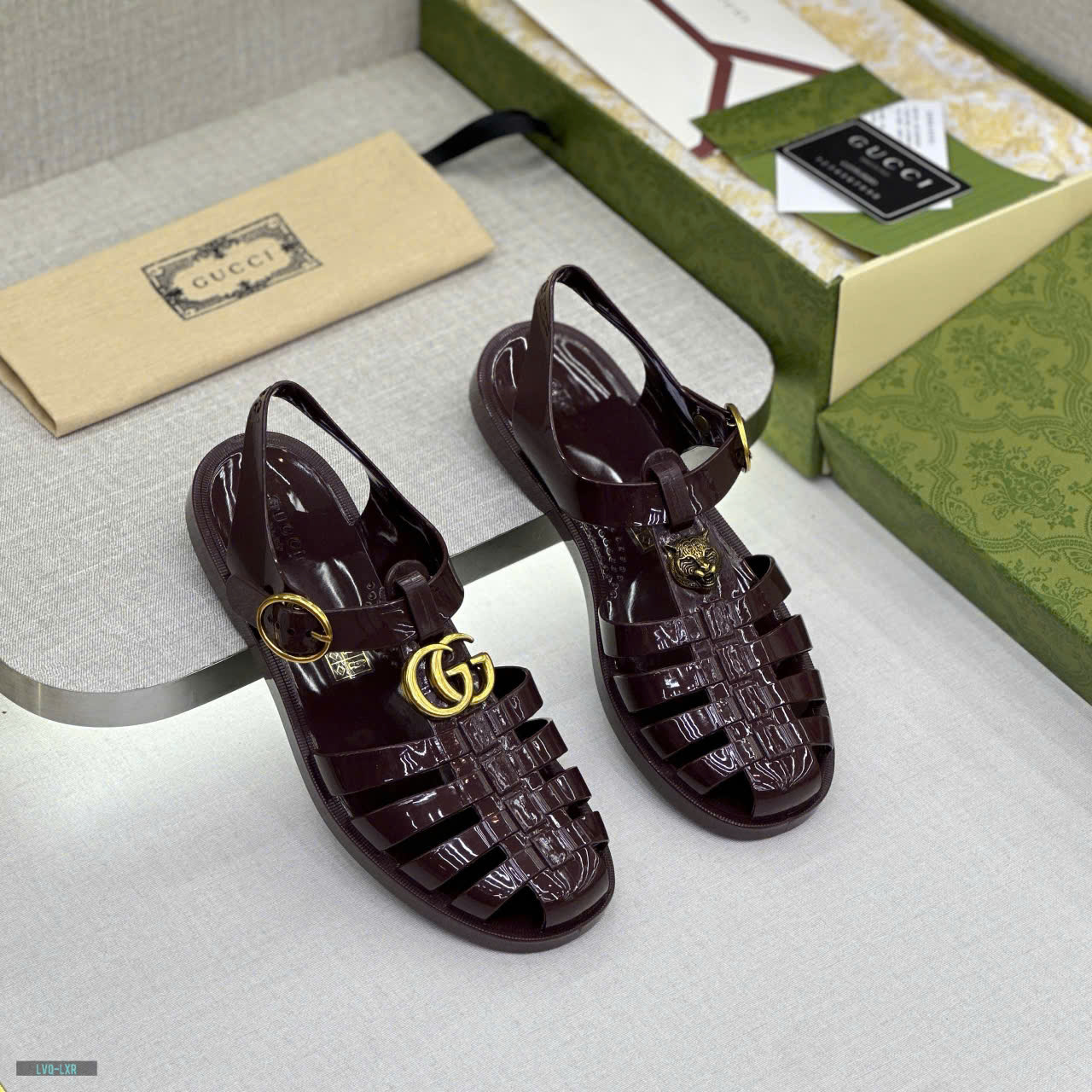Dép rọ sandal Gucci GC Nâu bóng trơn logo Hổ kim loại nổi Like Auth on web fullbox bill thẻ LVQ