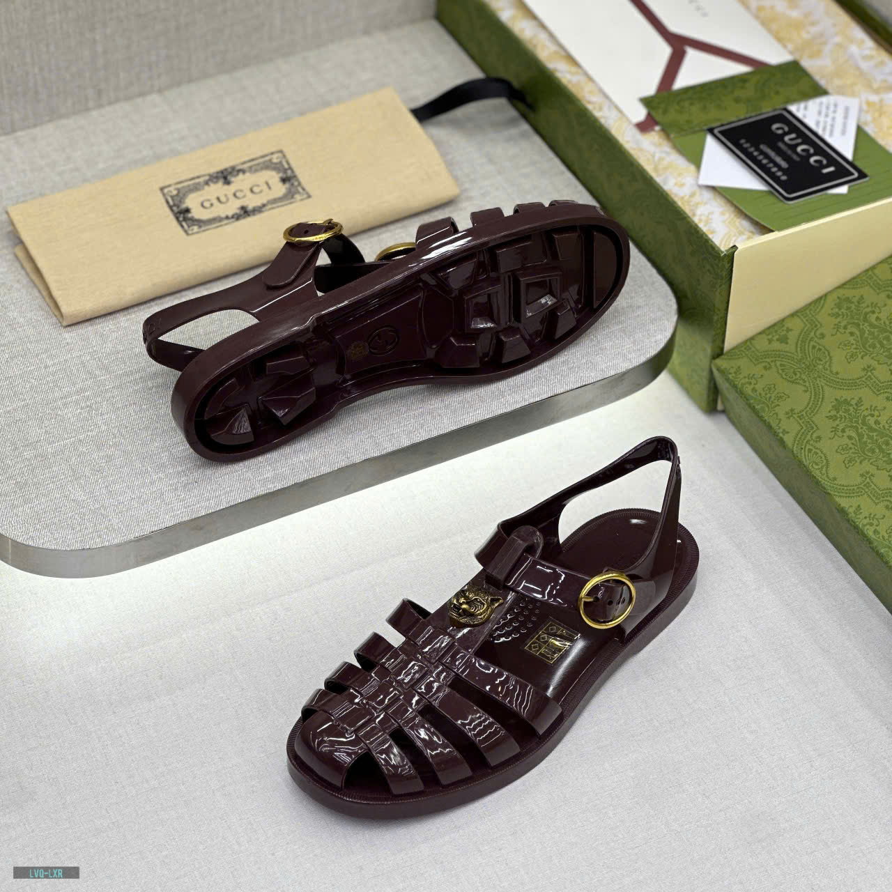 Dép rọ sandal Gucci GC Nâu bóng trơn logo Hổ kim loại nổi Like Auth on web fullbox bill thẻ LVQ