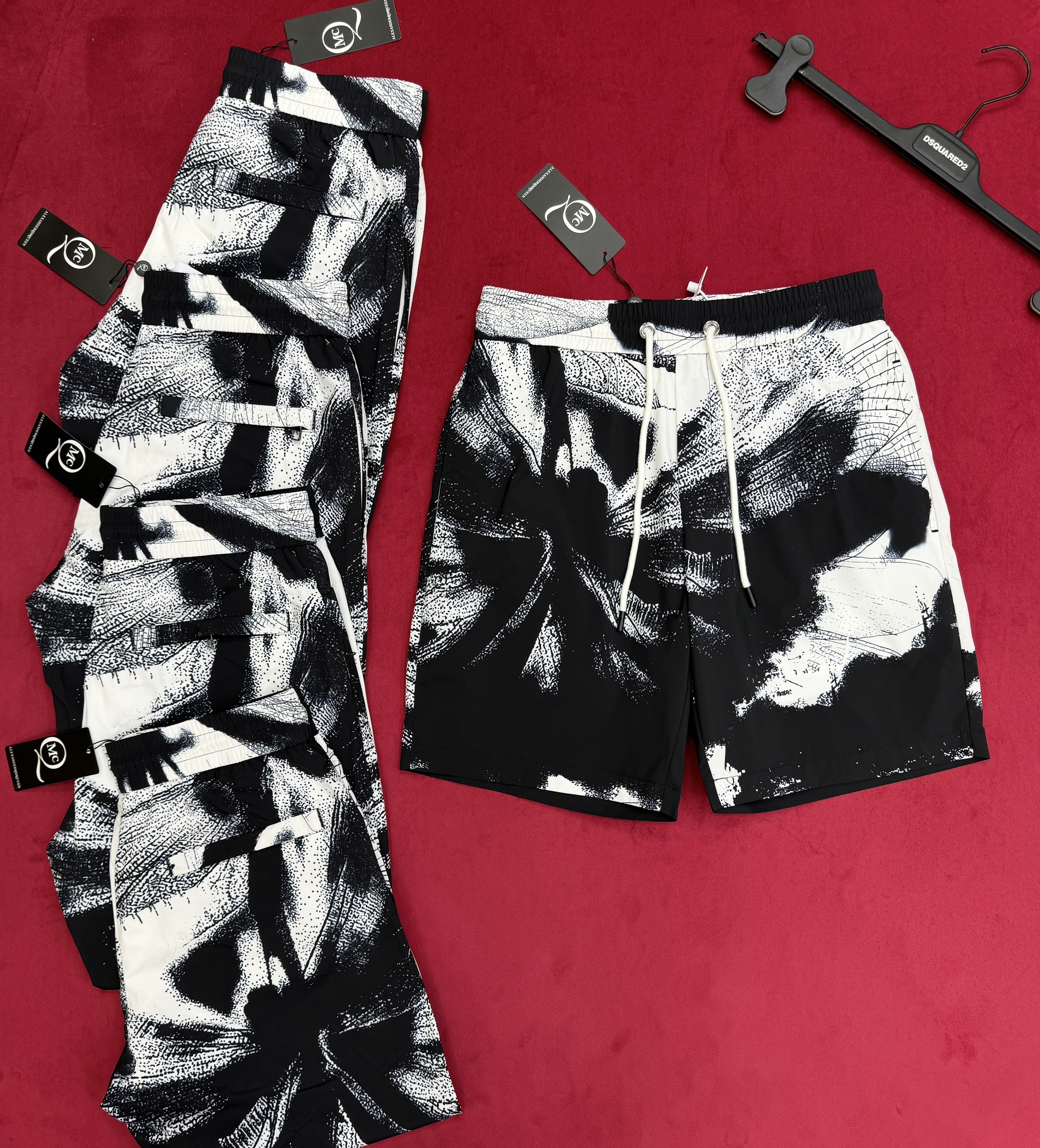 Quần short gió McQueen MC họa tiết chuồn chuồn Like Auth 1-1 on web CD