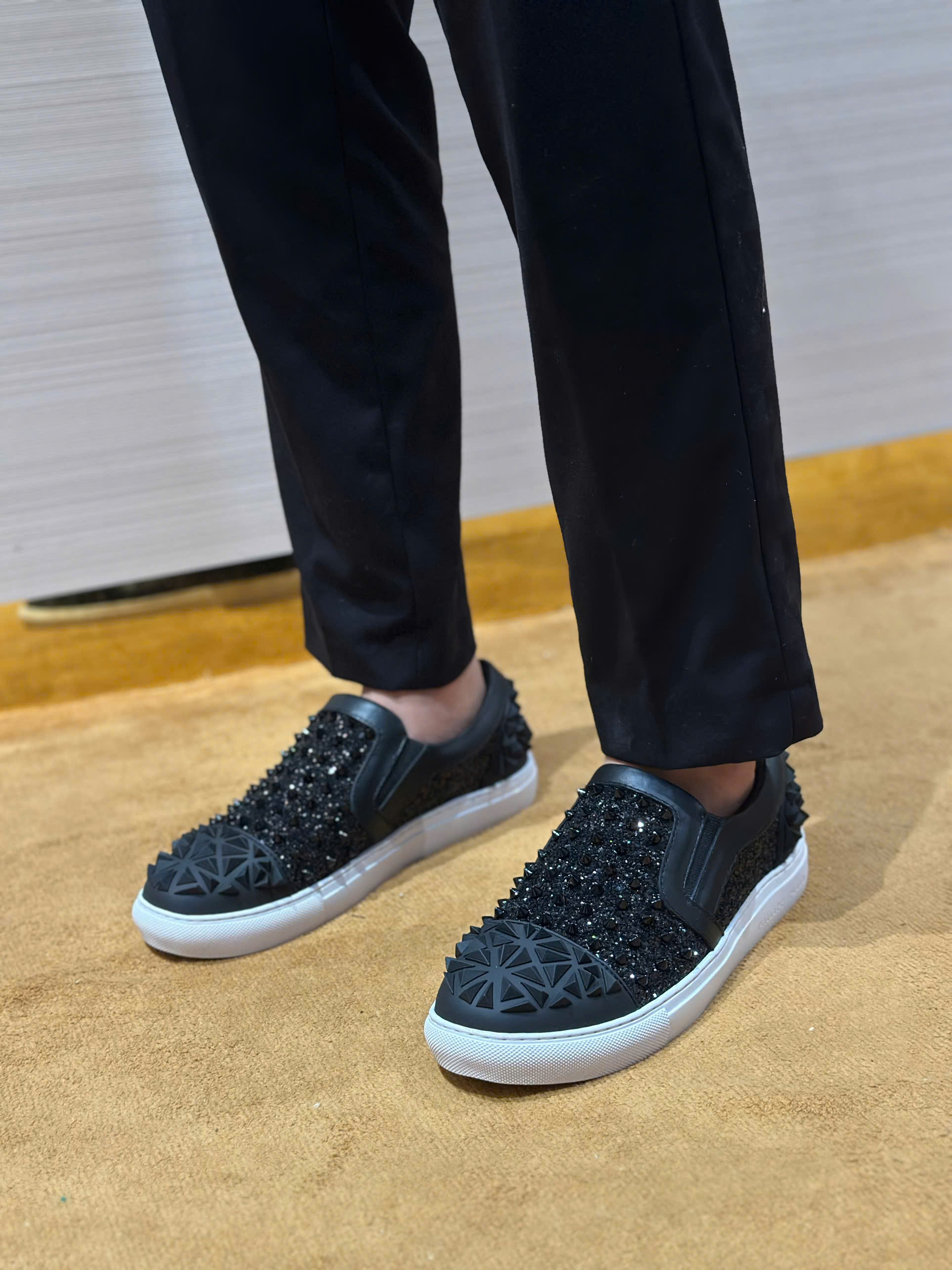 Giày Slipon Philipp Plein Đen đính đinh full Like Auth Fullbox phụ kiện DDT