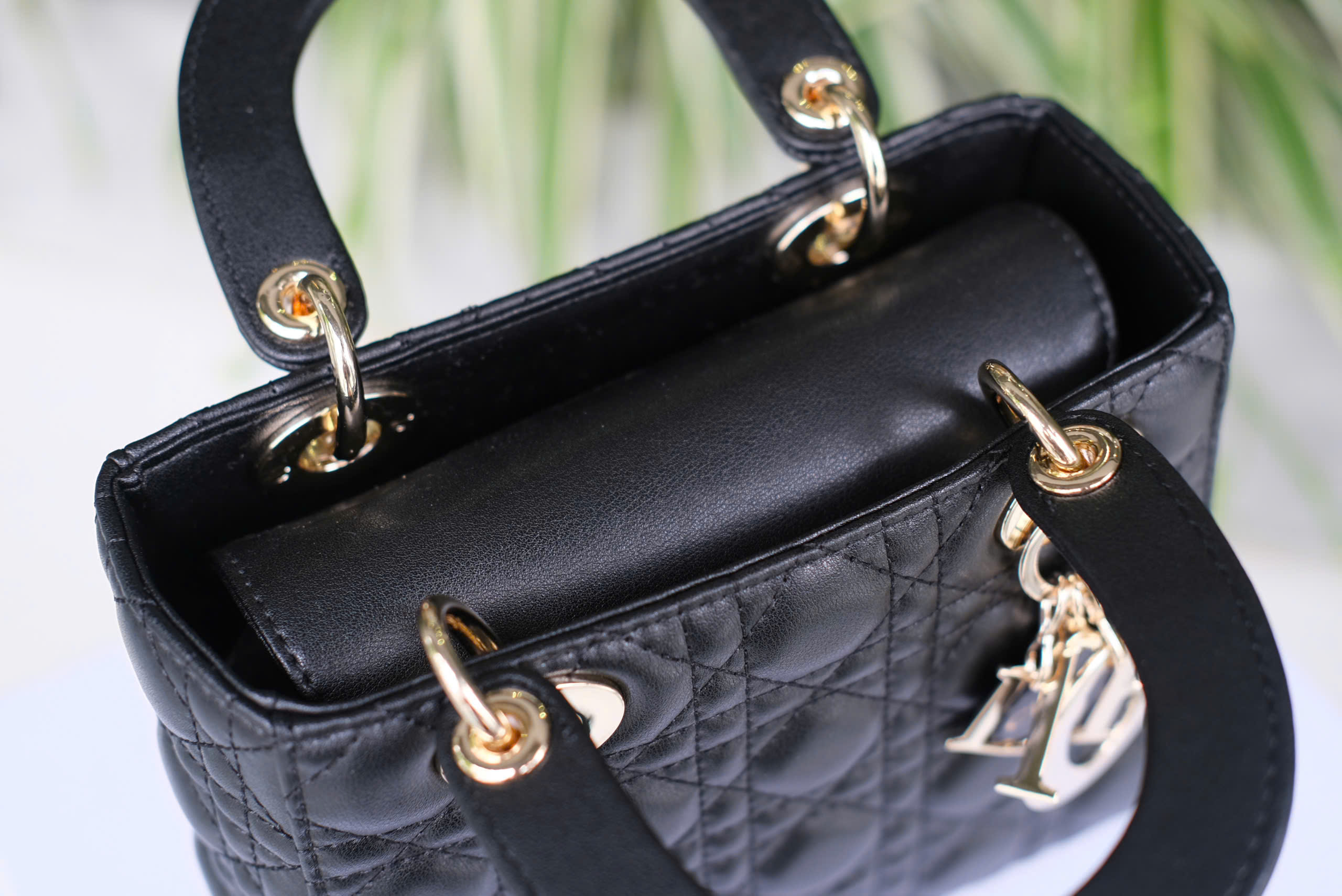 Túi nữ đeo chéo, cầm tay Dior CD Đen trơn thêu ô size 17x20x9cm Like Auth on web fullbox bill thẻ DDT