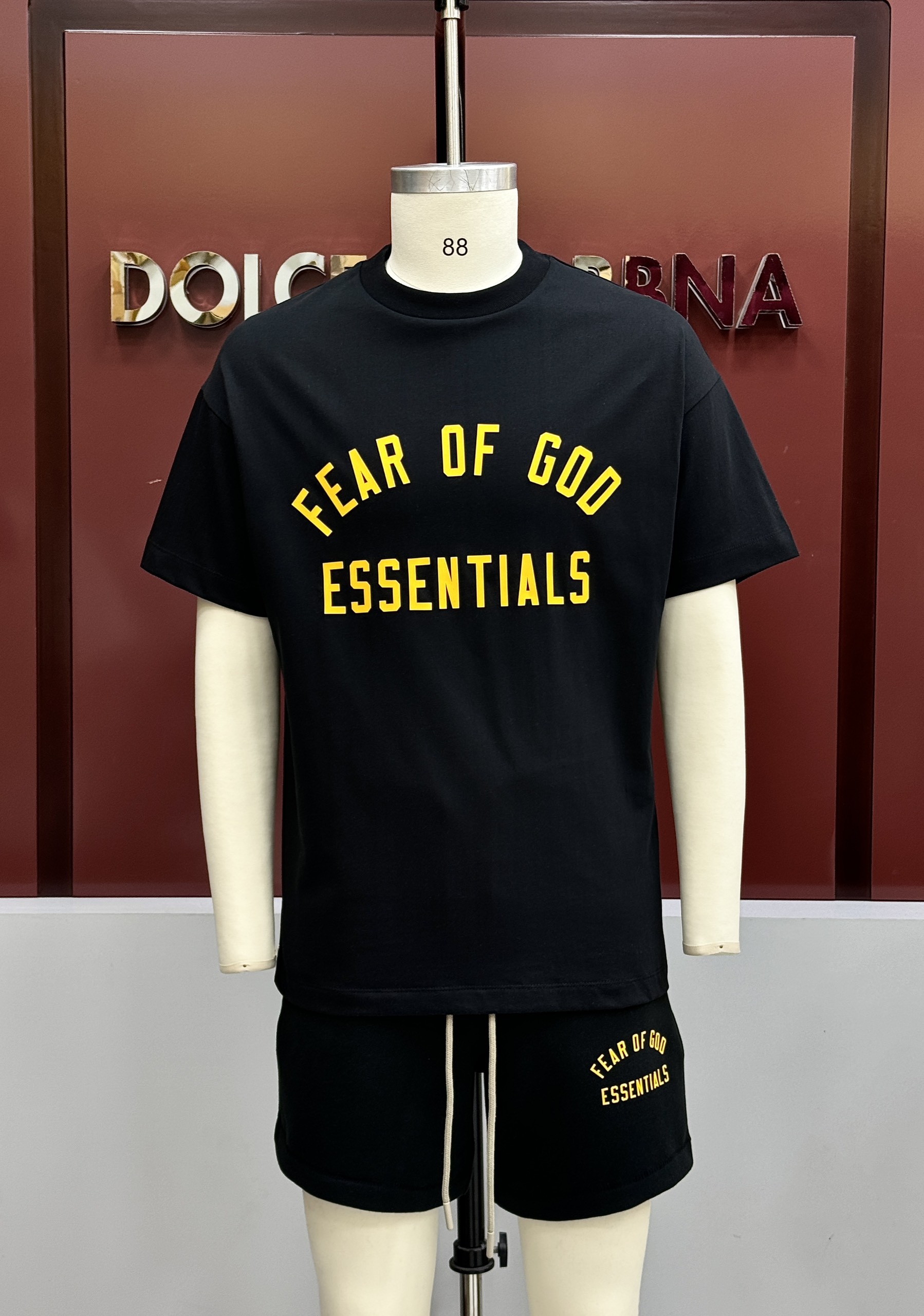 Bộ, Set hè Essentials logo chữ vòng tròn Like Auth on web CD