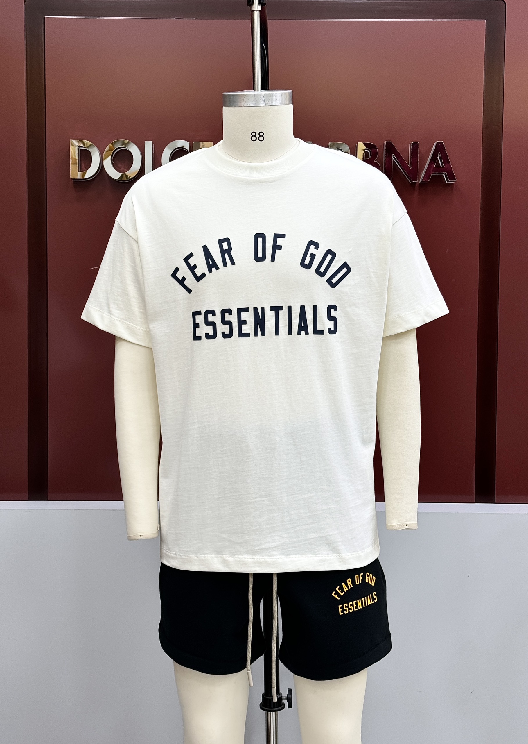 Bộ, Set hè Essentials logo chữ vòng tròn Like Auth on web CD