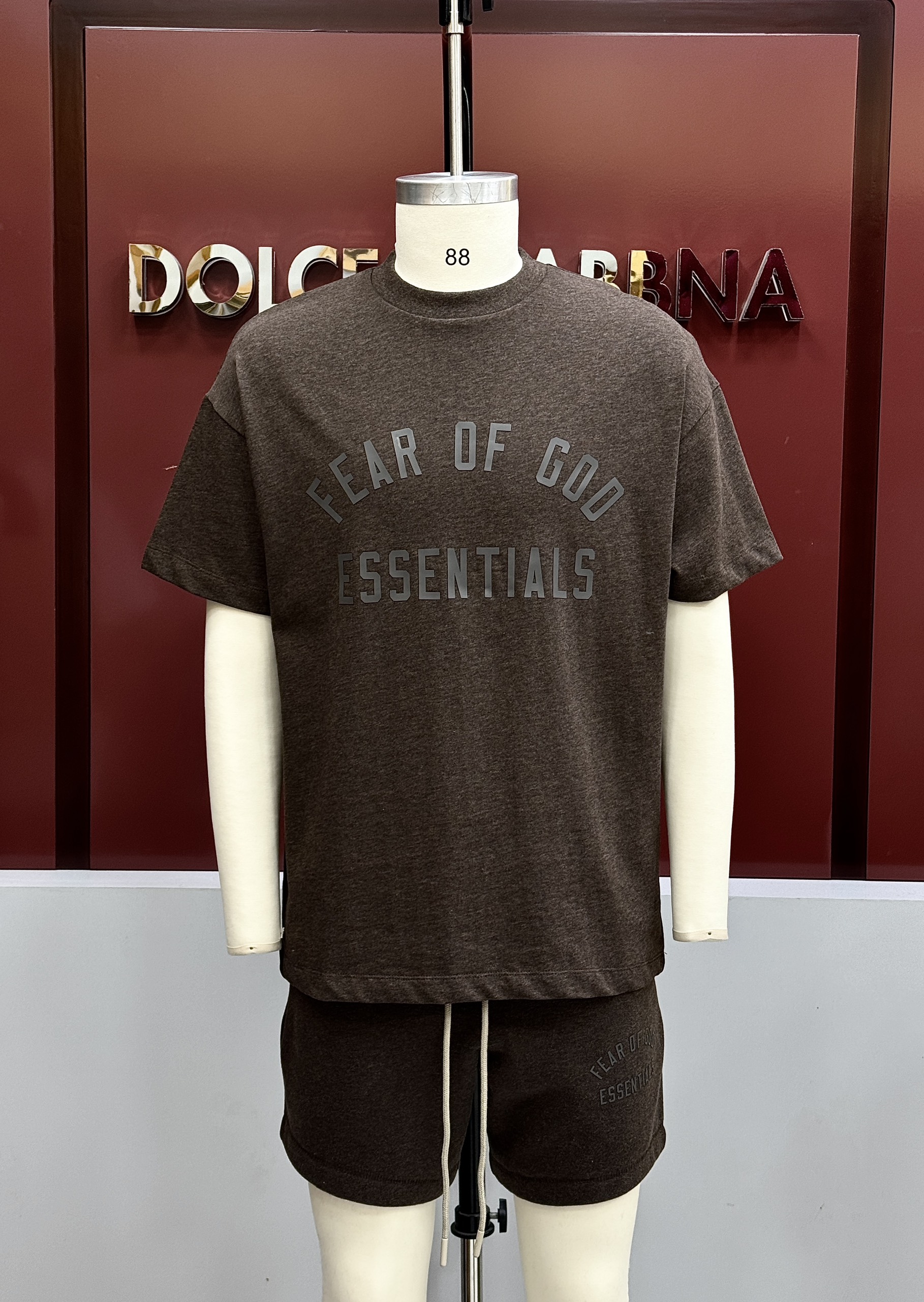 Bộ, Set hè Essentials logo chữ vòng tròn Like Auth on web CD