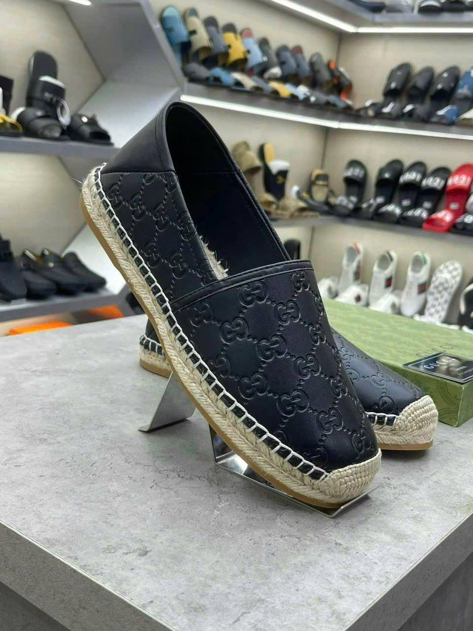 Giày Slipon đế cói Gucci GC Đen họa tiết monogram dập chìm Like Auth Fullbox phụ kiện LK