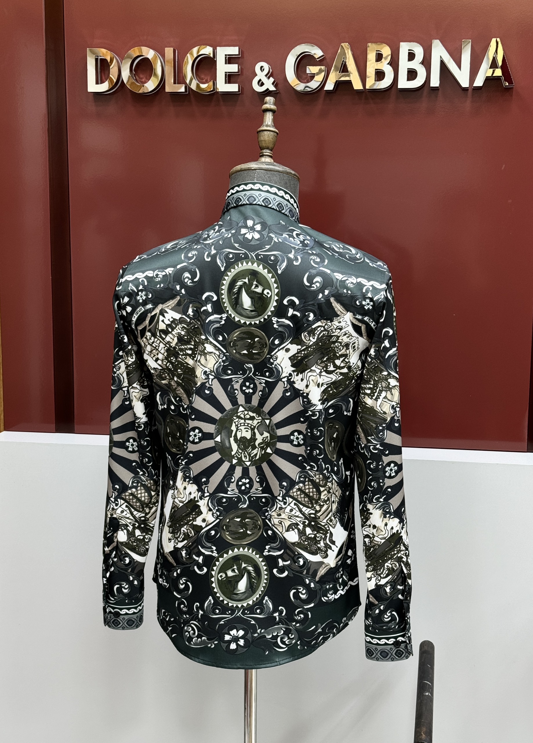 Áo sơ mi dài tay Dolce Gabbana DG Xanh rêu họa tiết hoa văn ngựa Like Auth on web CD